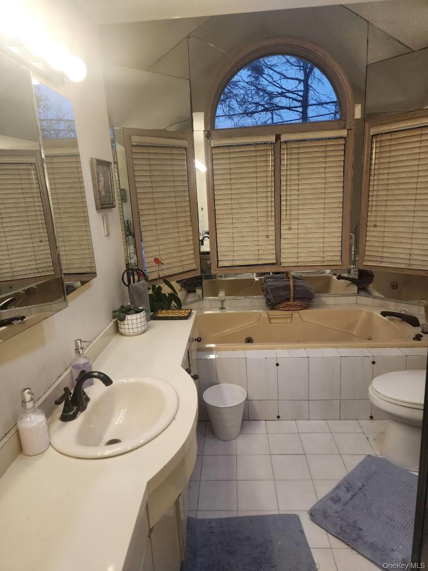 #9 photo, 2018 Byron Avenue, Elmont , NY 11003