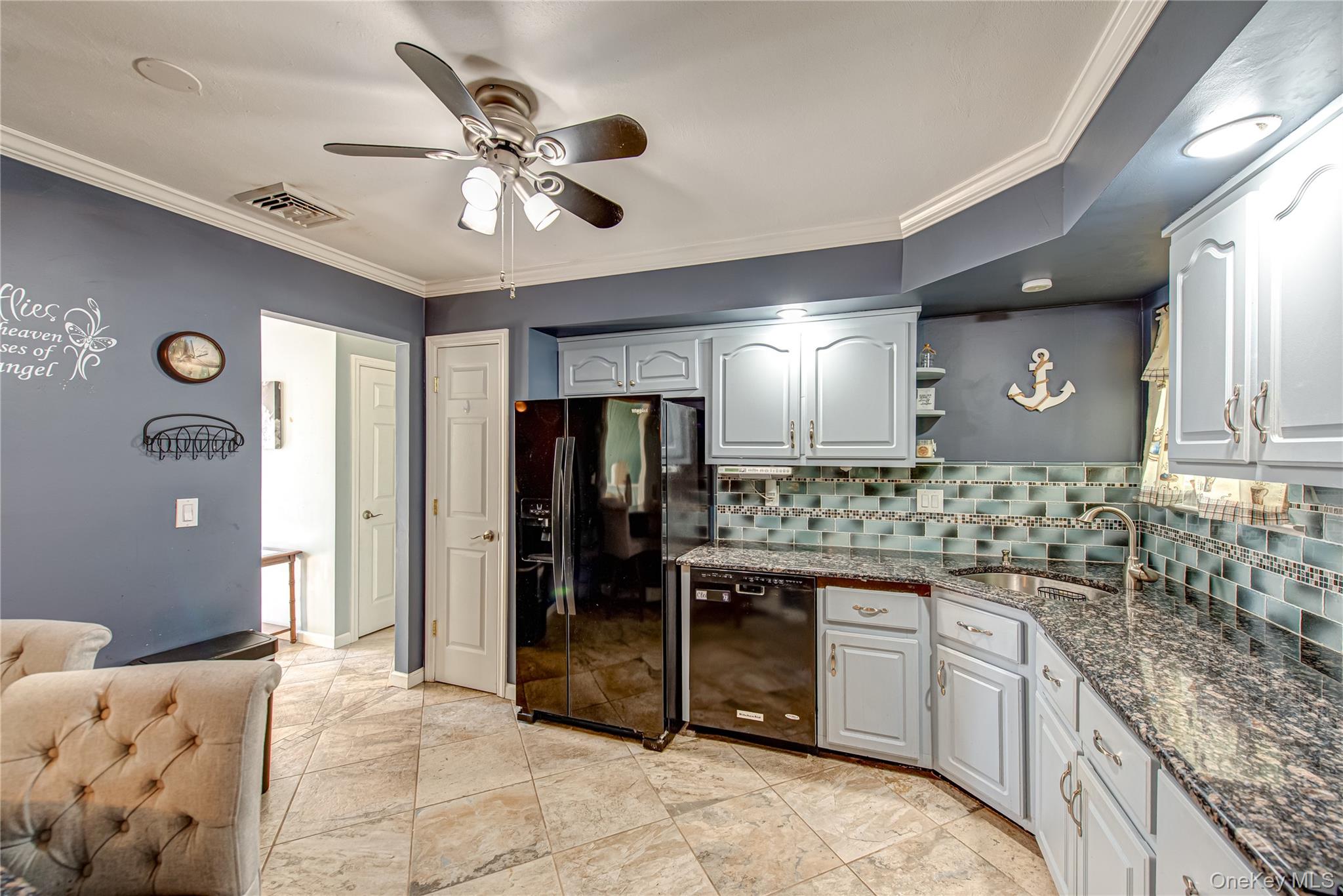 #3 photo, 23 Wyandotte Street, サフォーク郡 Selden , NY 11784