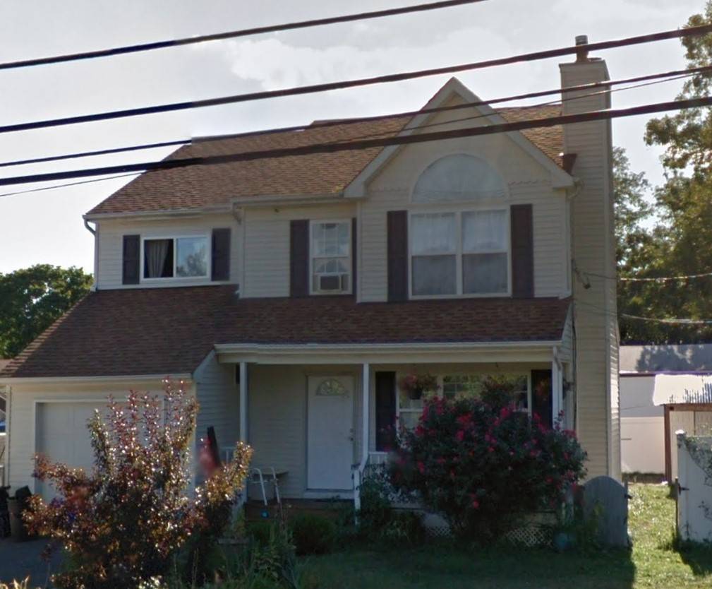 #1 photo, 16 S 21st St, サフォーク郡 Wyandanch , NY 11798