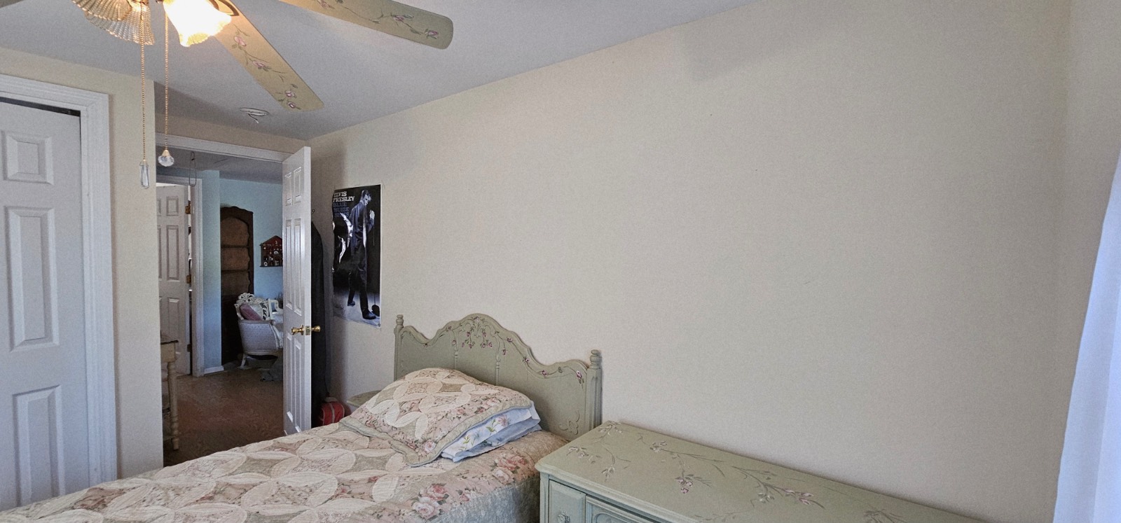 #11 photo, 20 Miller Ave., サフォーク郡 East Moriches , NY 11940