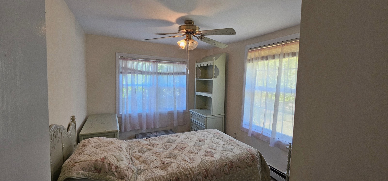 #12 photo, 20 Miller Ave., サフォーク郡 East Moriches , NY 11940