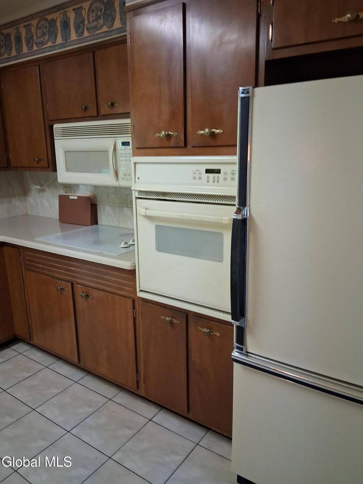 #12 photo, 341 W Highland Drive, Guilderland , NY 12303