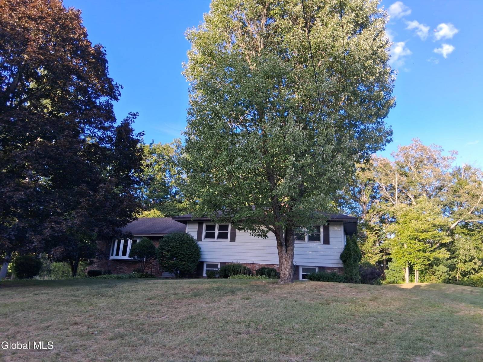 #28 photo, 341 W Highland Drive, Guilderland , NY 12303