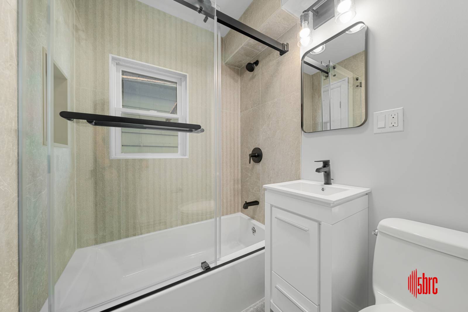 #21 photo, 1017 East 92nd St, ブルックリン区 Canarsie , NY 11236