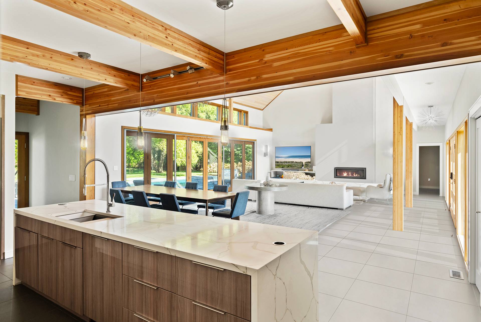 #13 photo, 104 Osprey Way, サフォーク郡 Water Mill , NY 11976