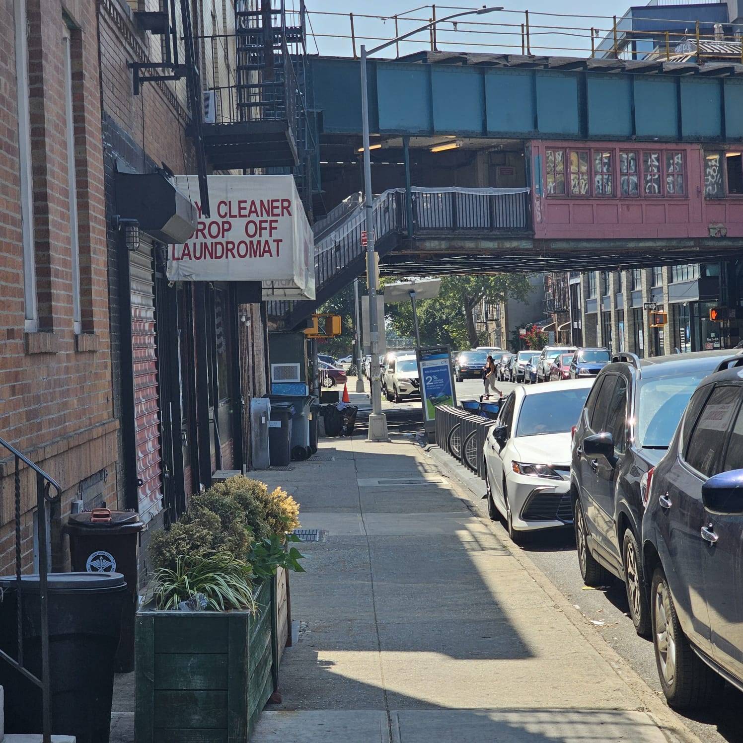 #2 photo, 41-25 53st, クイーンズ区 woodside , NY 11377