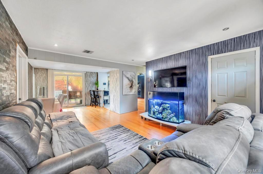 #5 photo, 3 Francisco Avenue, サフォーク郡 Central Islip , NY 11722