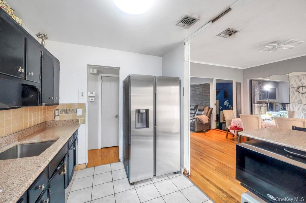 #9 photo, 3 Francisco Avenue, サフォーク郡 Central Islip , NY 11722