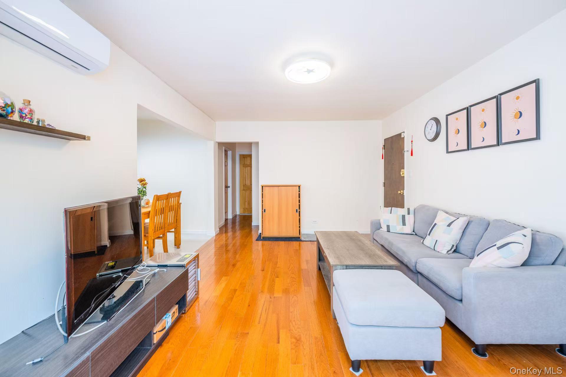 #4 photo, 69-43 Park Drive, Flushing , NY 11367