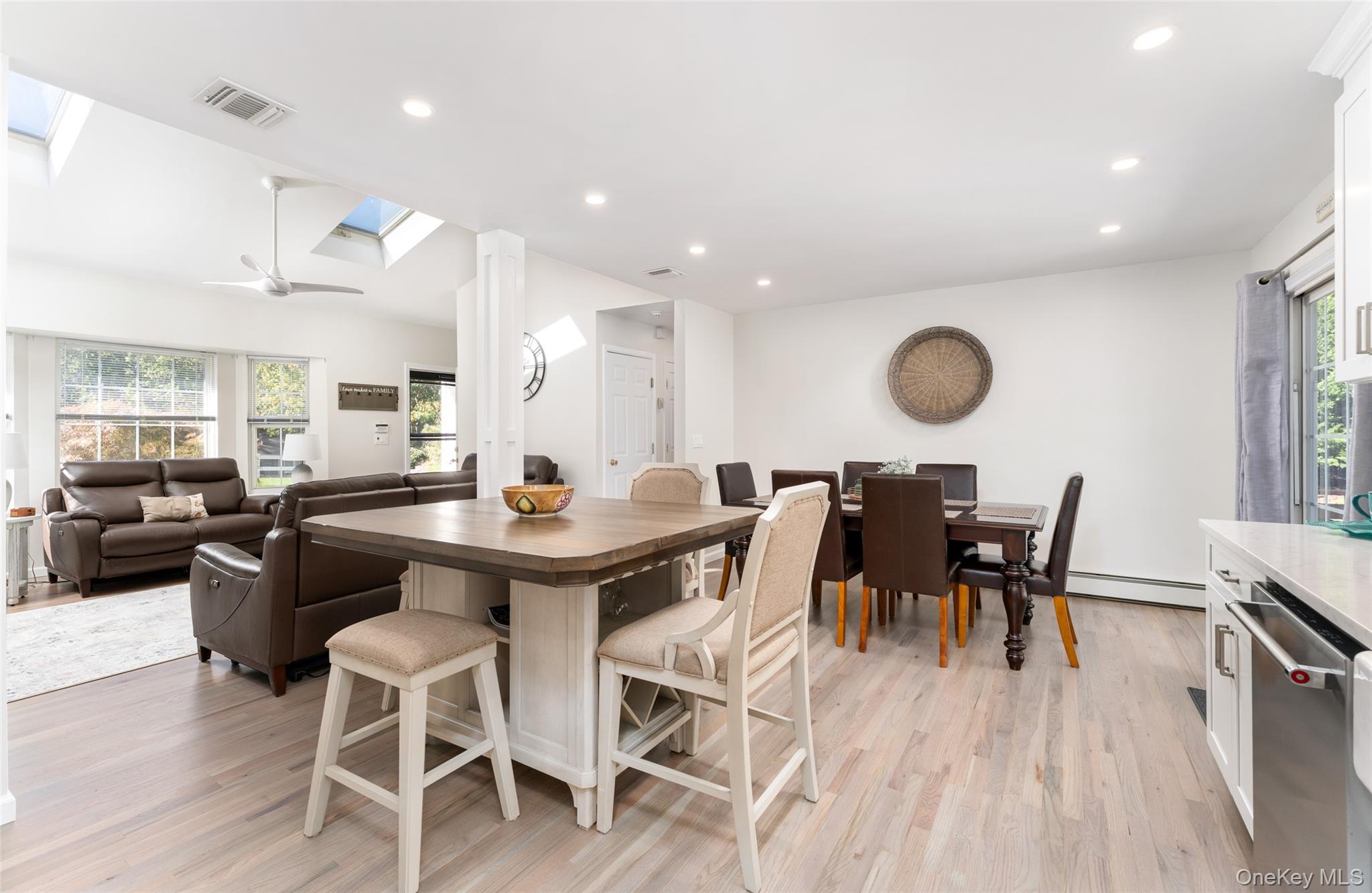 #12 photo, 80 Washington Heights Avenue, サフォーク郡 Hampton Bays , NY 11946