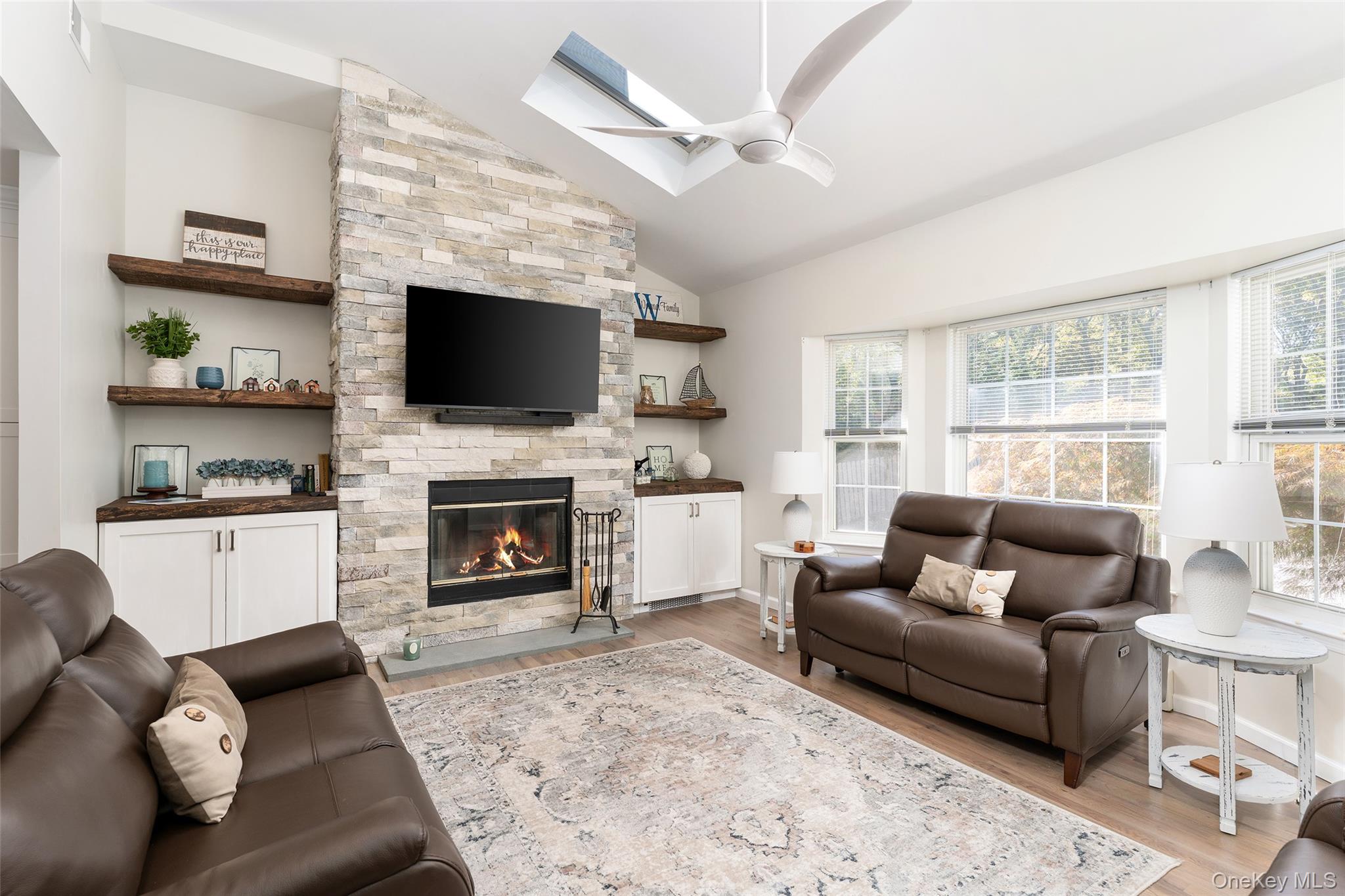 #4 photo, 80 Washington Heights Avenue, サフォーク郡 Hampton Bays , NY 11946