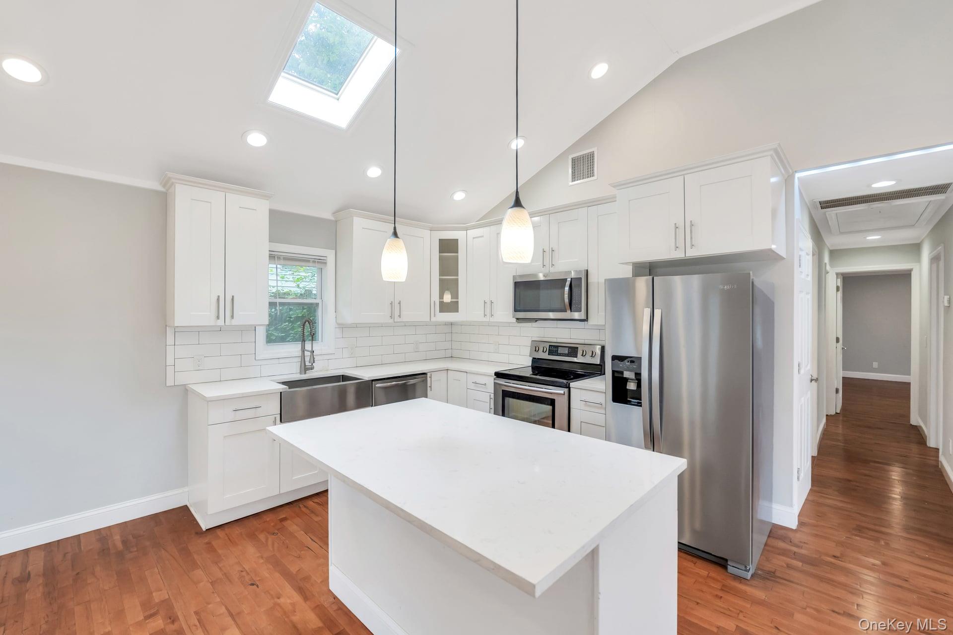 #10 photo, 30 Harding Road, サフォーク郡 Ronkonkoma , NY 11779