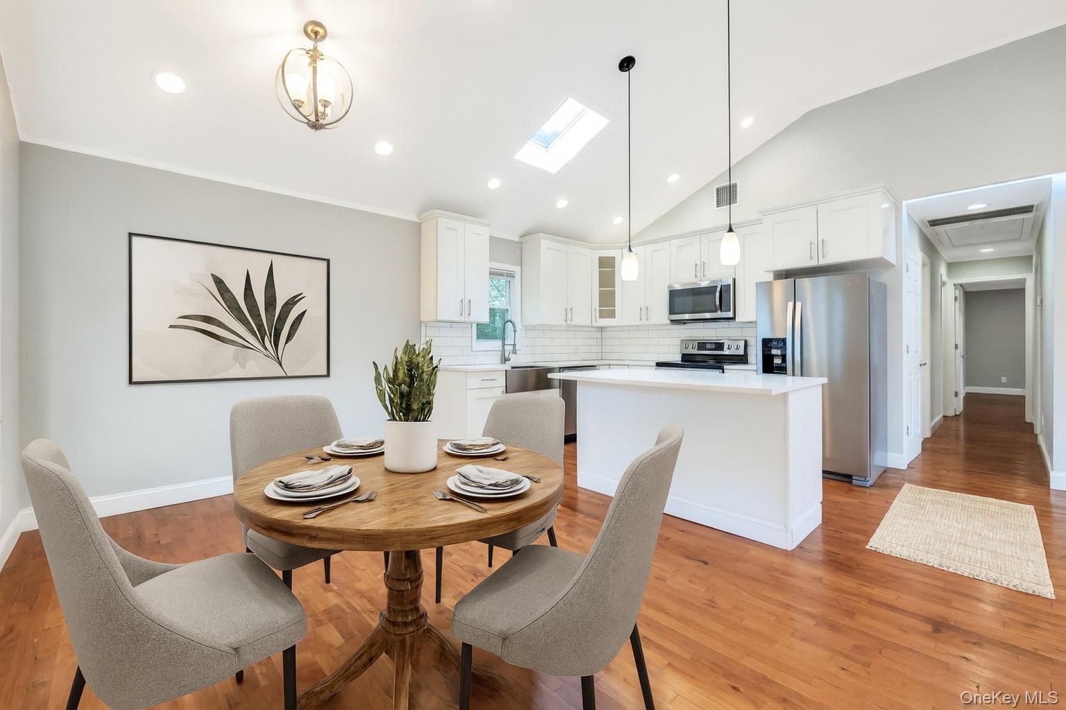 #5 photo, 30 Harding Road, サフォーク郡 Ronkonkoma , NY 11779