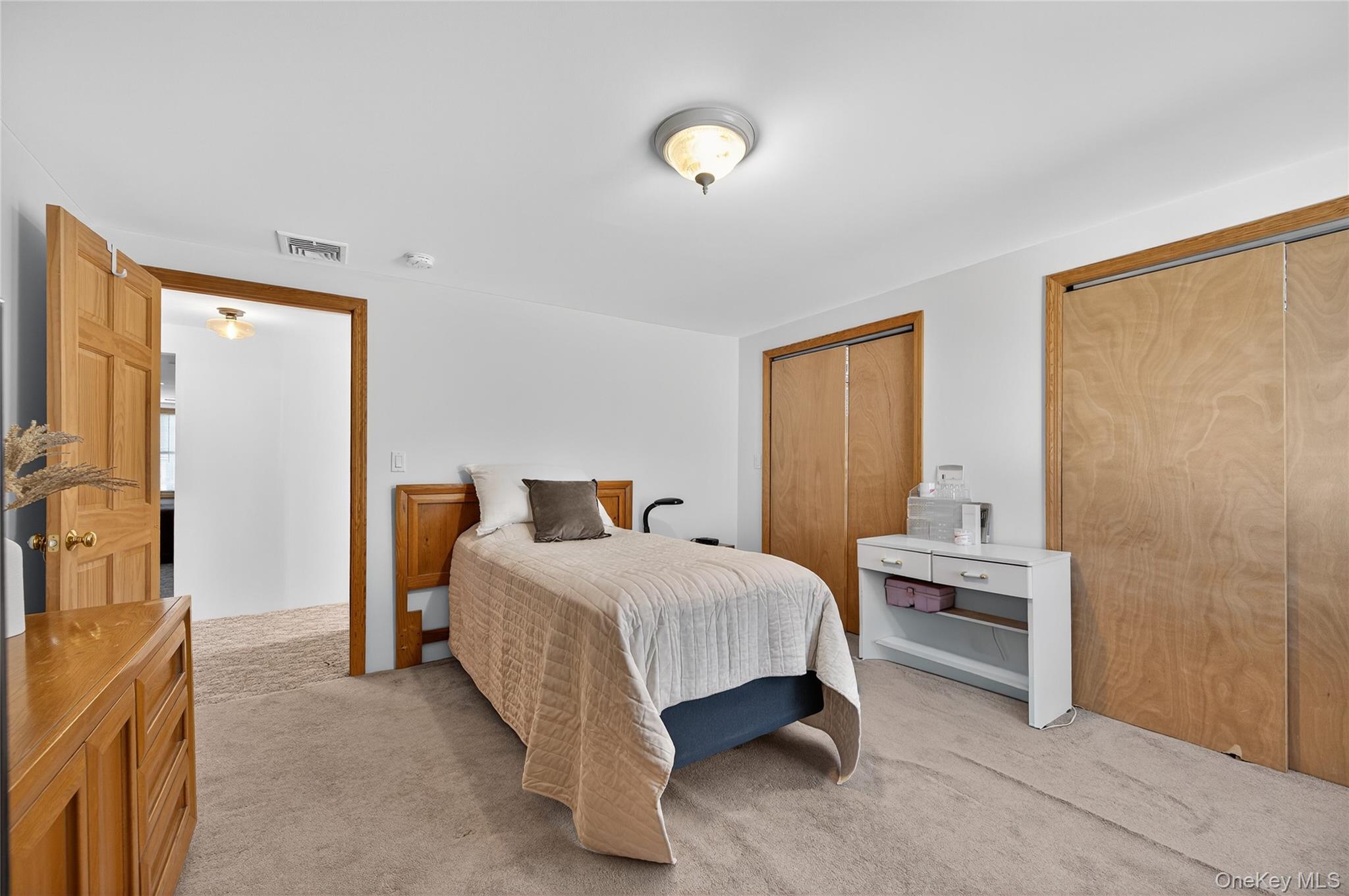 #17 photo, 242 James Street, ナッソー郡 Franklin Square , NY 11010