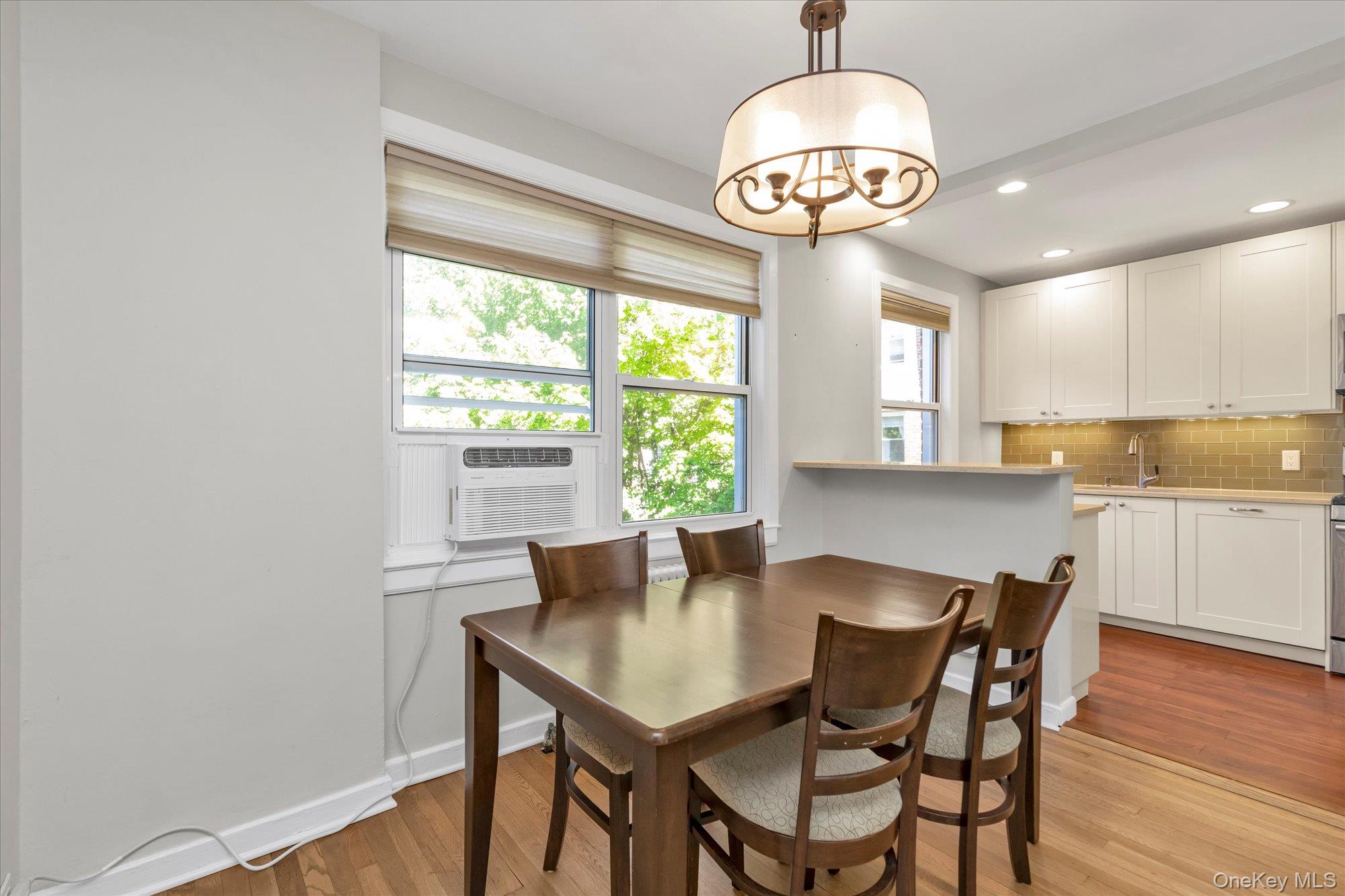 #6 photo, 7 Edwards, ナッソー郡 Roslyn Heights , NY 11577