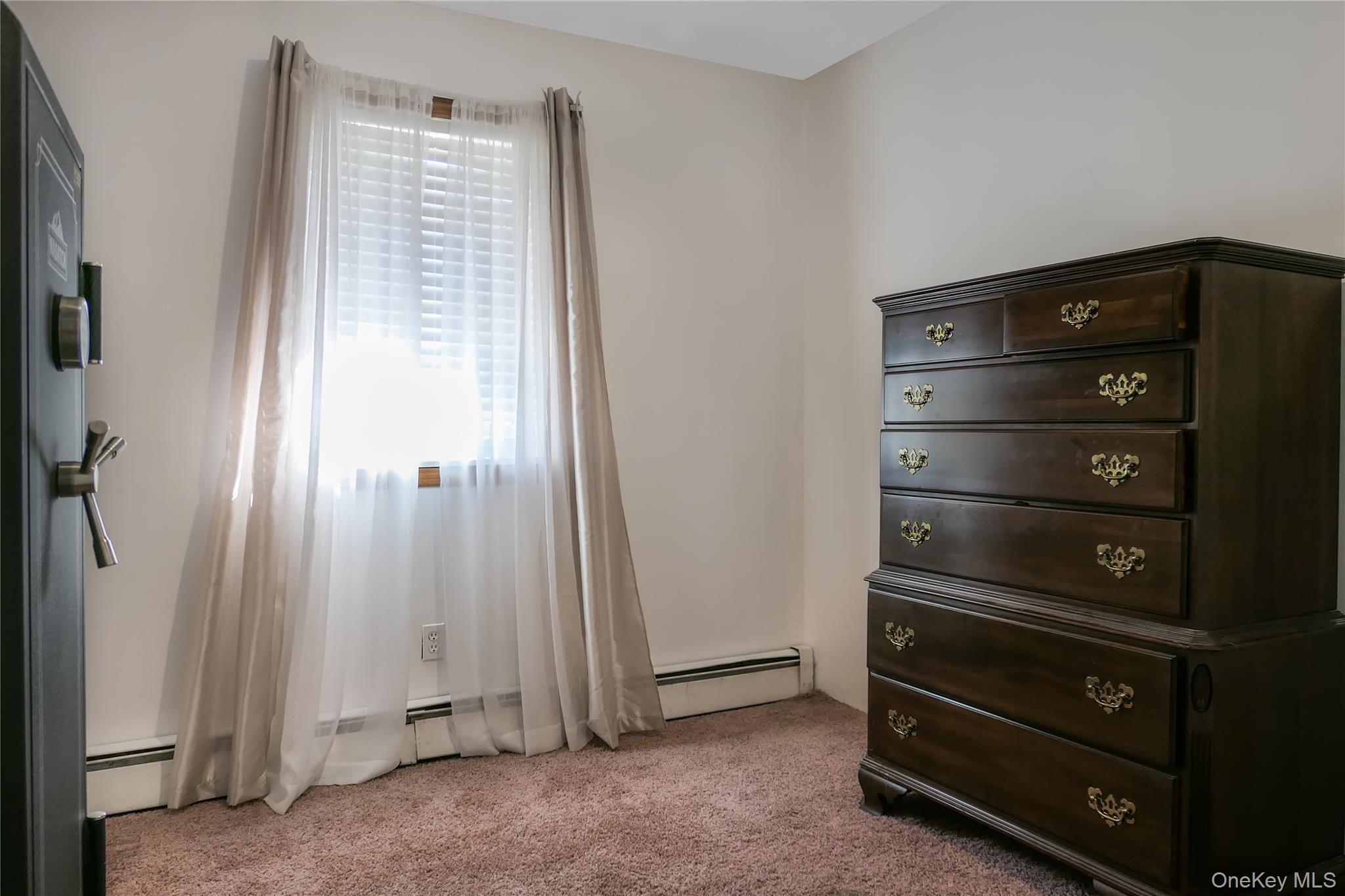 #16 photo, 34 Wards Lane, サフォーク郡 Bellport , NY 11713