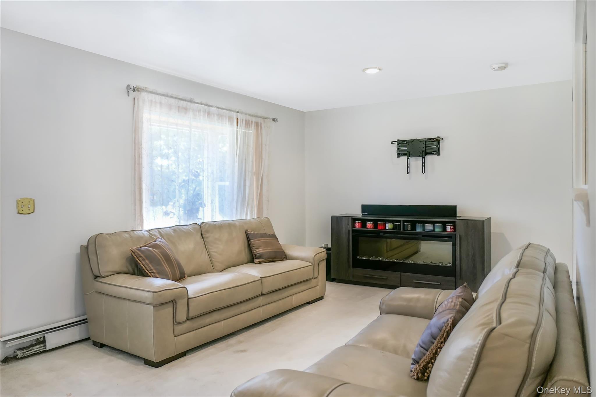 #6 photo, 34 Wards Lane, サフォーク郡 Bellport , NY 11713