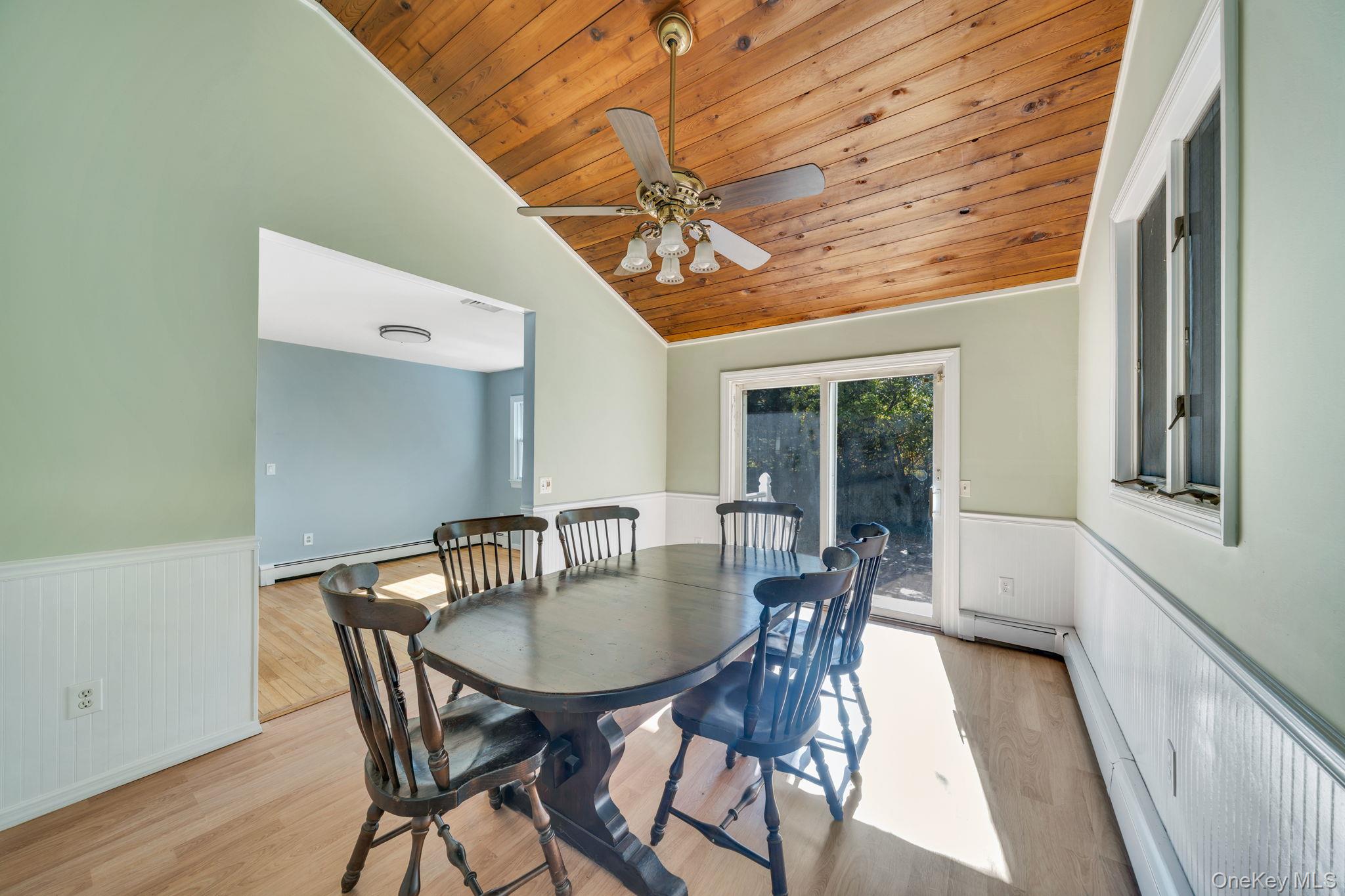 #6 photo, 8 N 1st Street, サフォーク郡 Holbrook , NY 11741