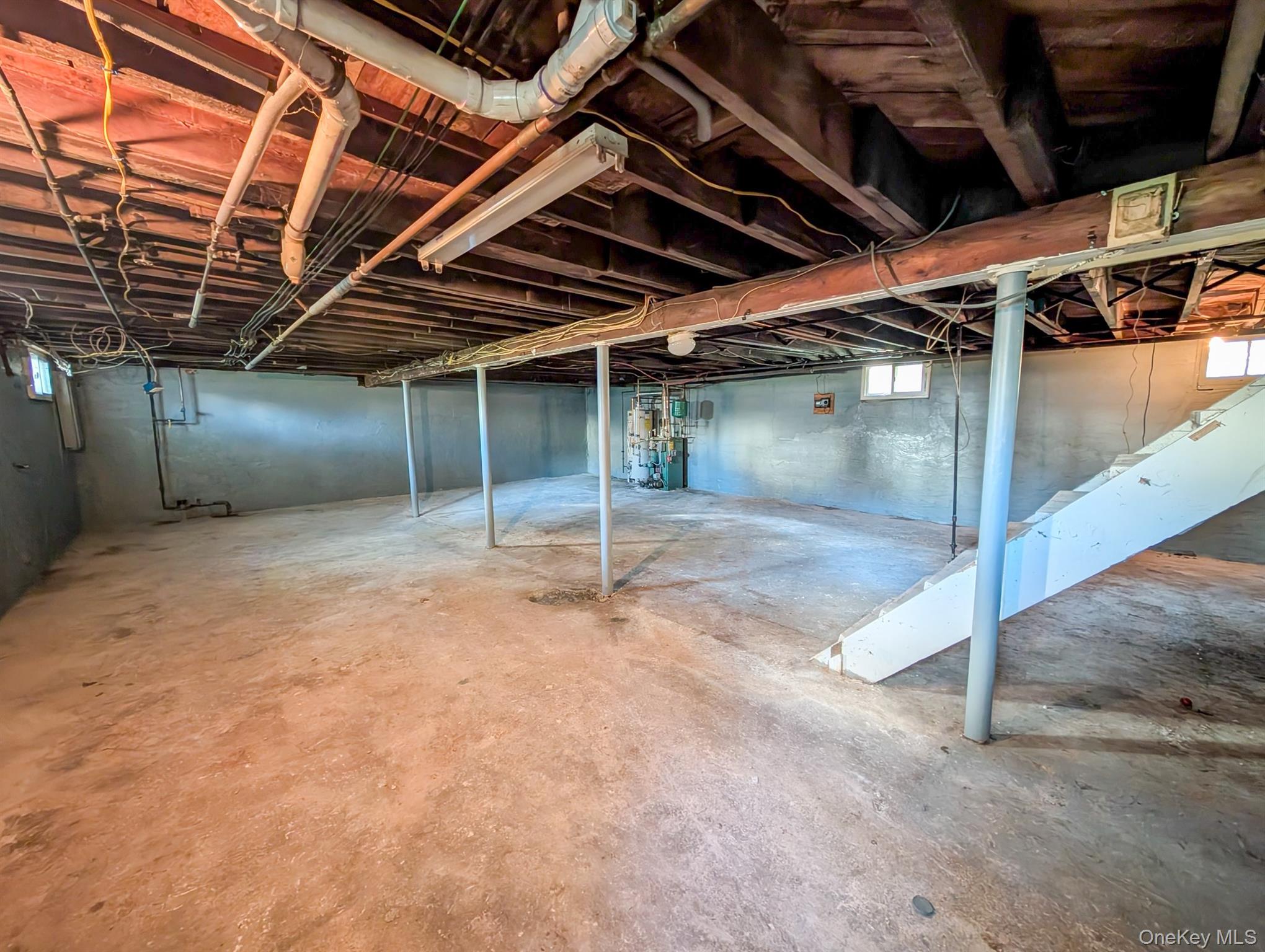 #13 photo, 909 2nd Street, サフォーク郡 East Northport , NY 11731