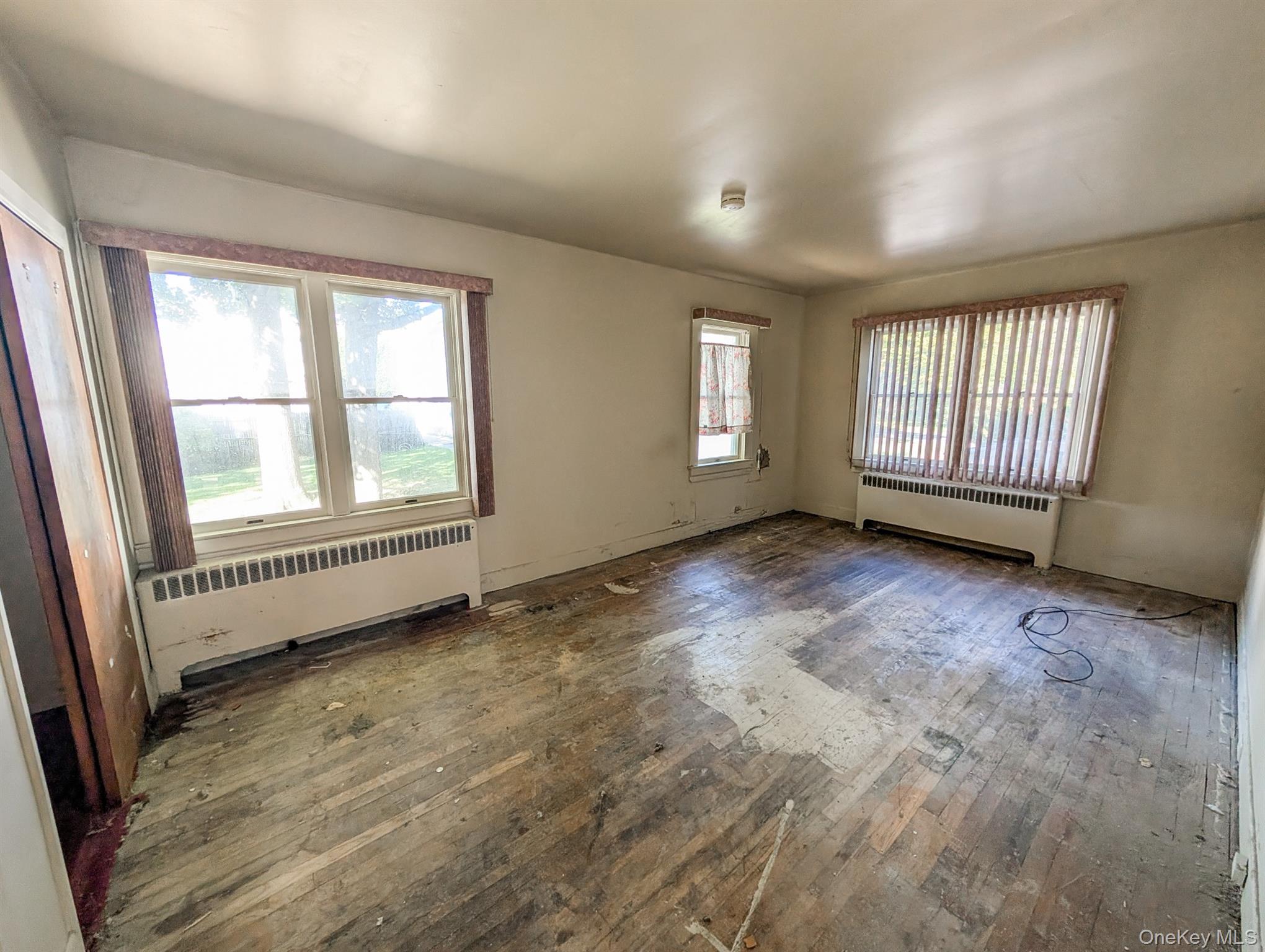 #7 photo, 909 2nd Street, サフォーク郡 East Northport , NY 11731