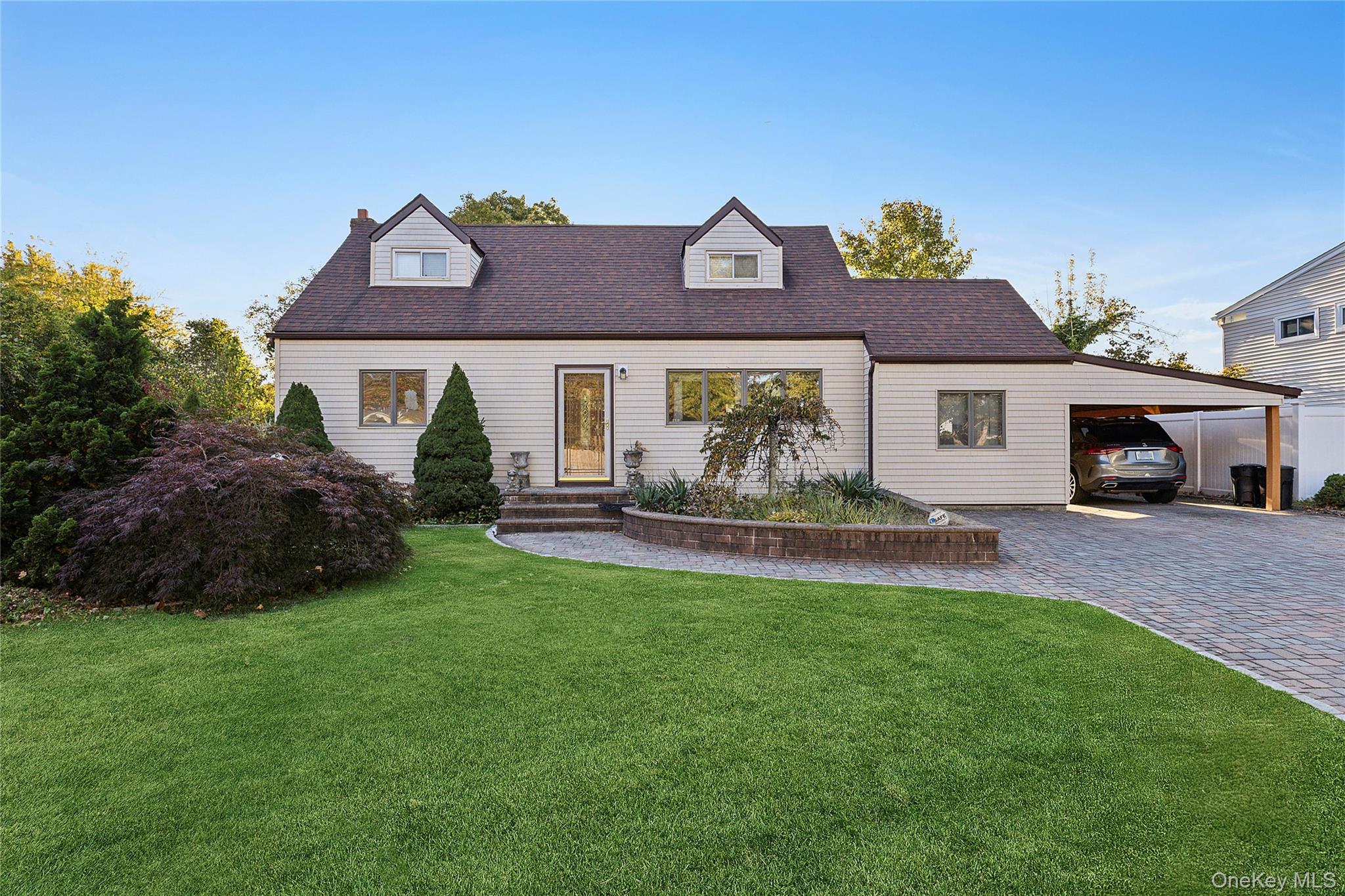 #1 photo, 738 Old Town Road, Port Jefferson Station , NY 11776