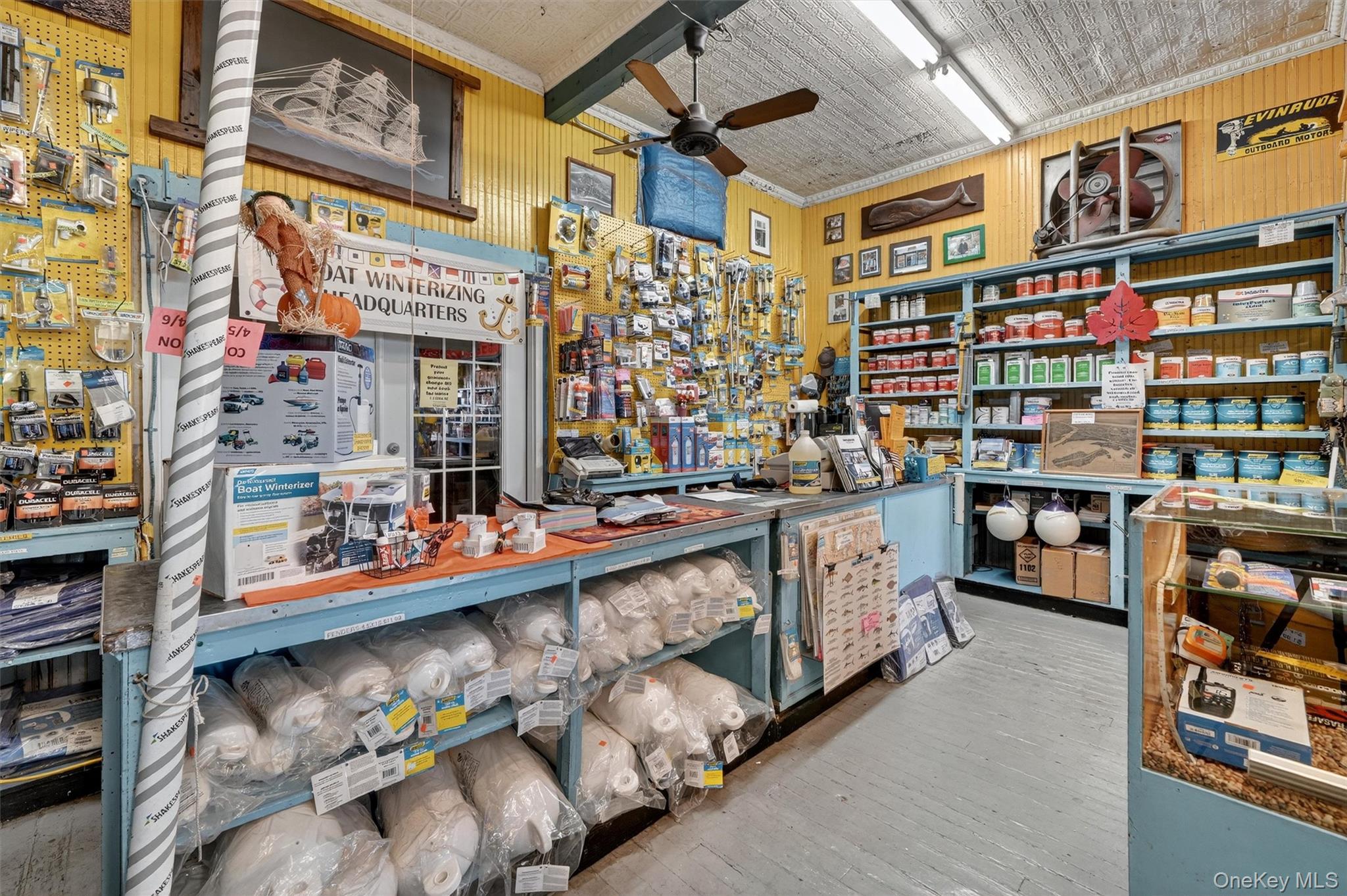 #11 photo, 526 City Island Avenue, ブロンクス区 Bronx , NY 10464