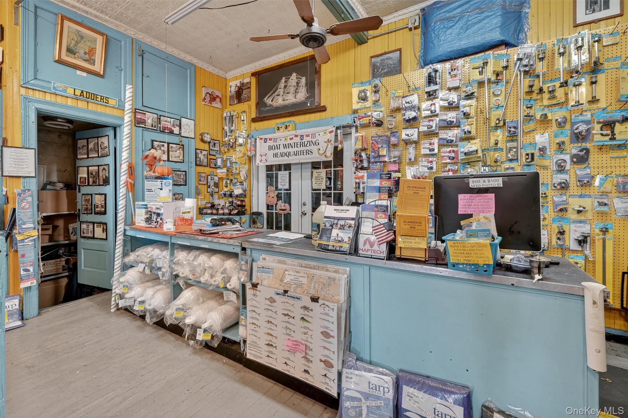 #12 photo, 526 City Island Avenue, ブロンクス区 Bronx , NY 10464