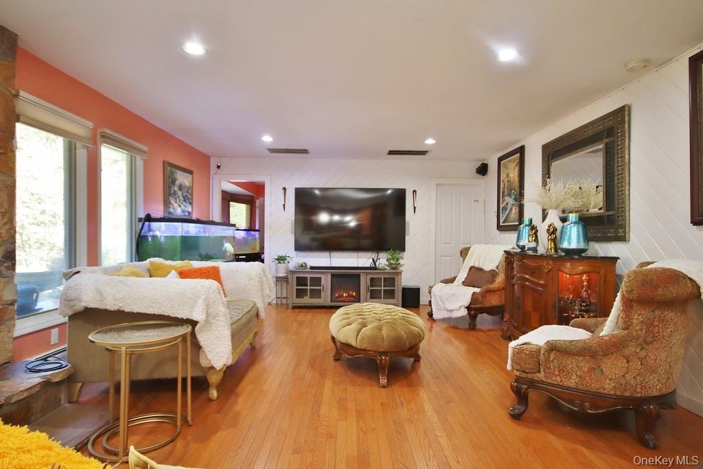 #16 photo, 7 Park Place, Chester , NY 10918