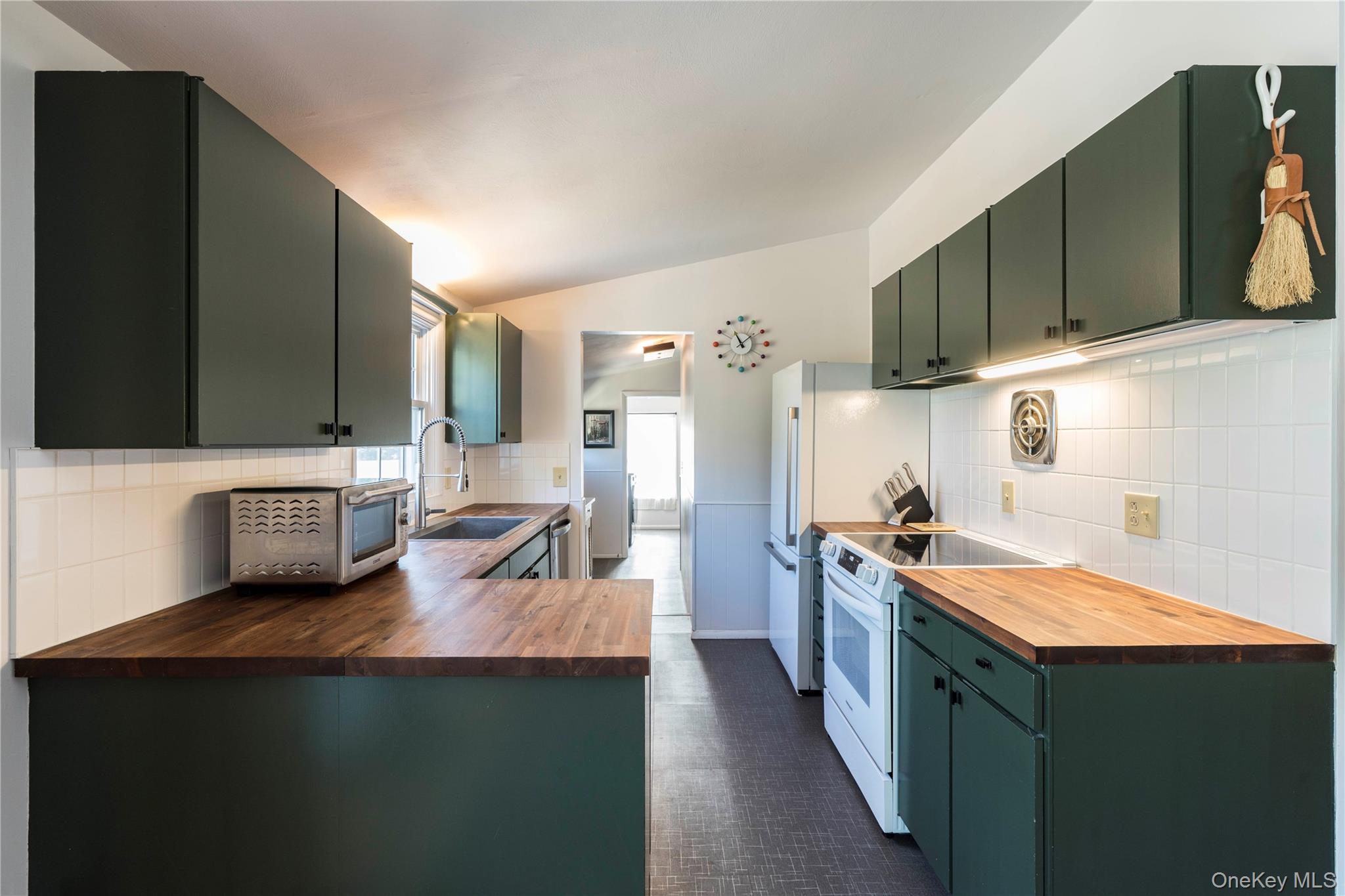 #19 photo, 151 Rothenburgh Road, Poughkeepsie , NY 12603