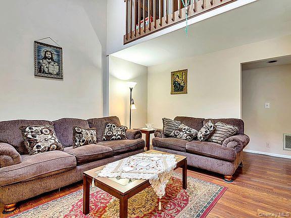 #2 photo, 30 Sycamore Court, Highland Mills , NY 10930