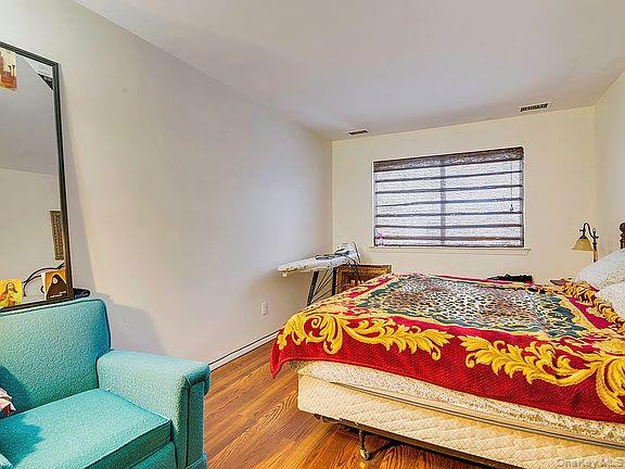 #6 photo, 30 Sycamore Court, Highland Mills , NY 10930