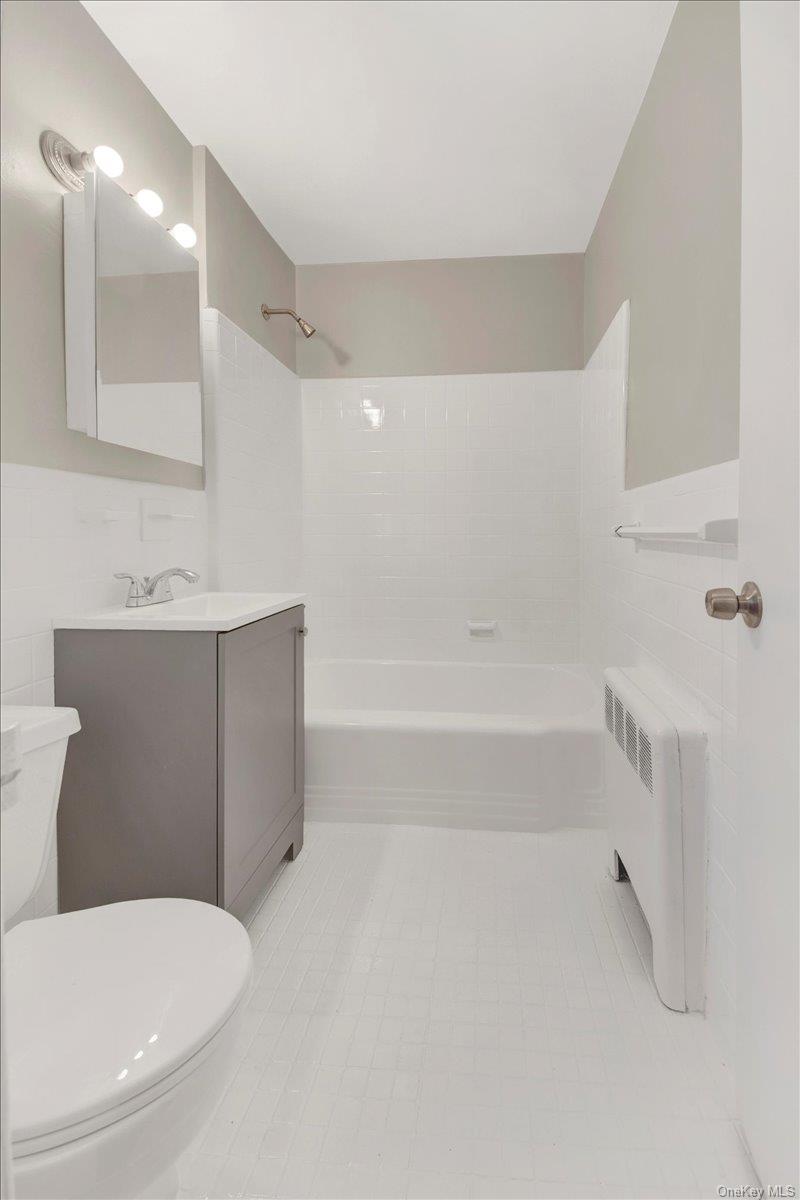 #11 photo, 460 Tuckahoe Road, Yonkers , NY 10710