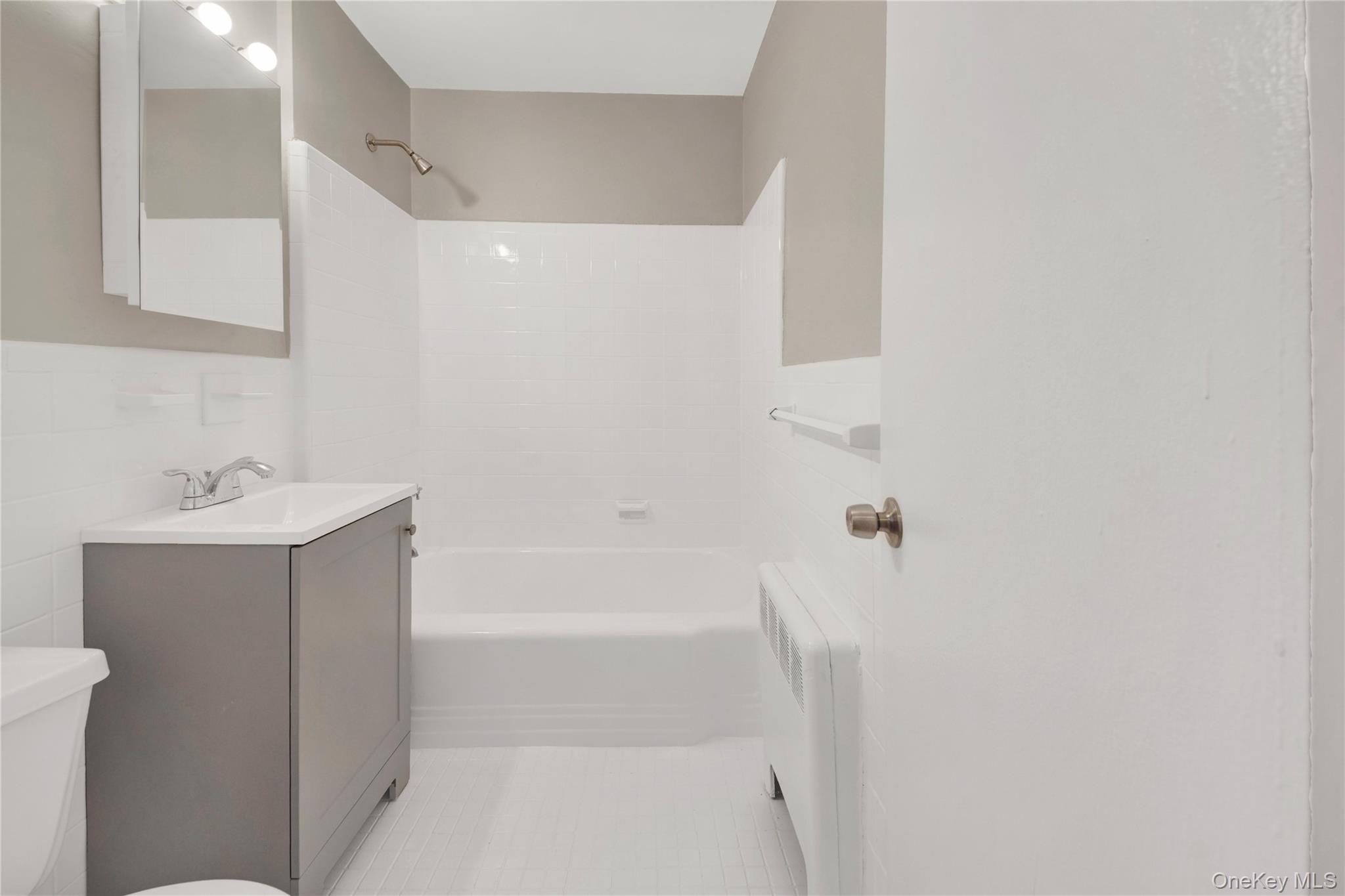 #12 photo, 460 Tuckahoe Road, Yonkers , NY 10710