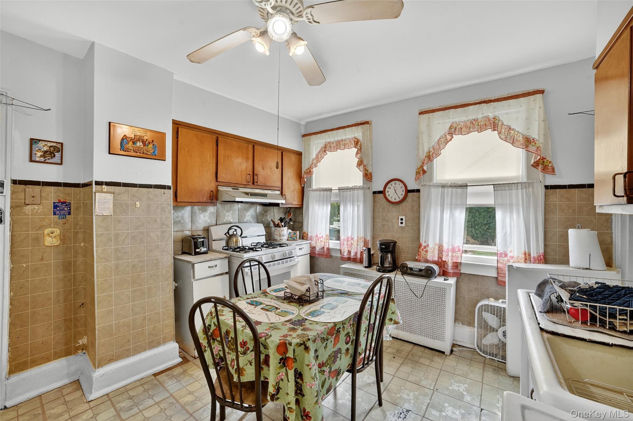 #9 photo, 24 Park Place, Port Chester , NY 10573