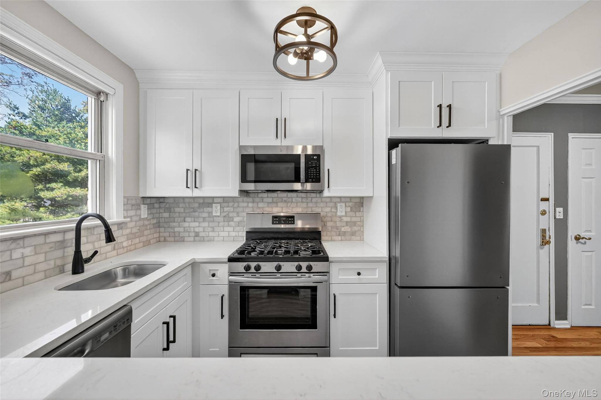 #11 photo, 260 Church Street, White Plains , NY 10603