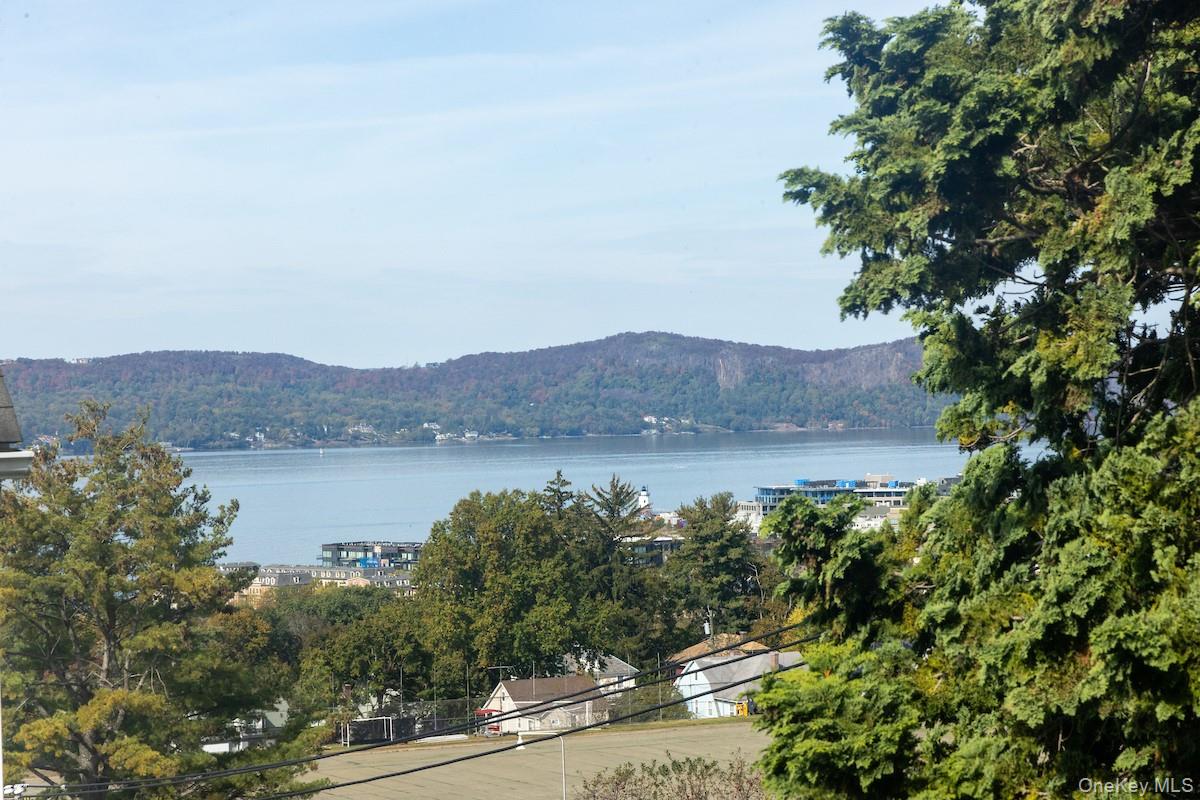 #17 photo, 20 Benedict Avenue, Tarrytown , NY 10591