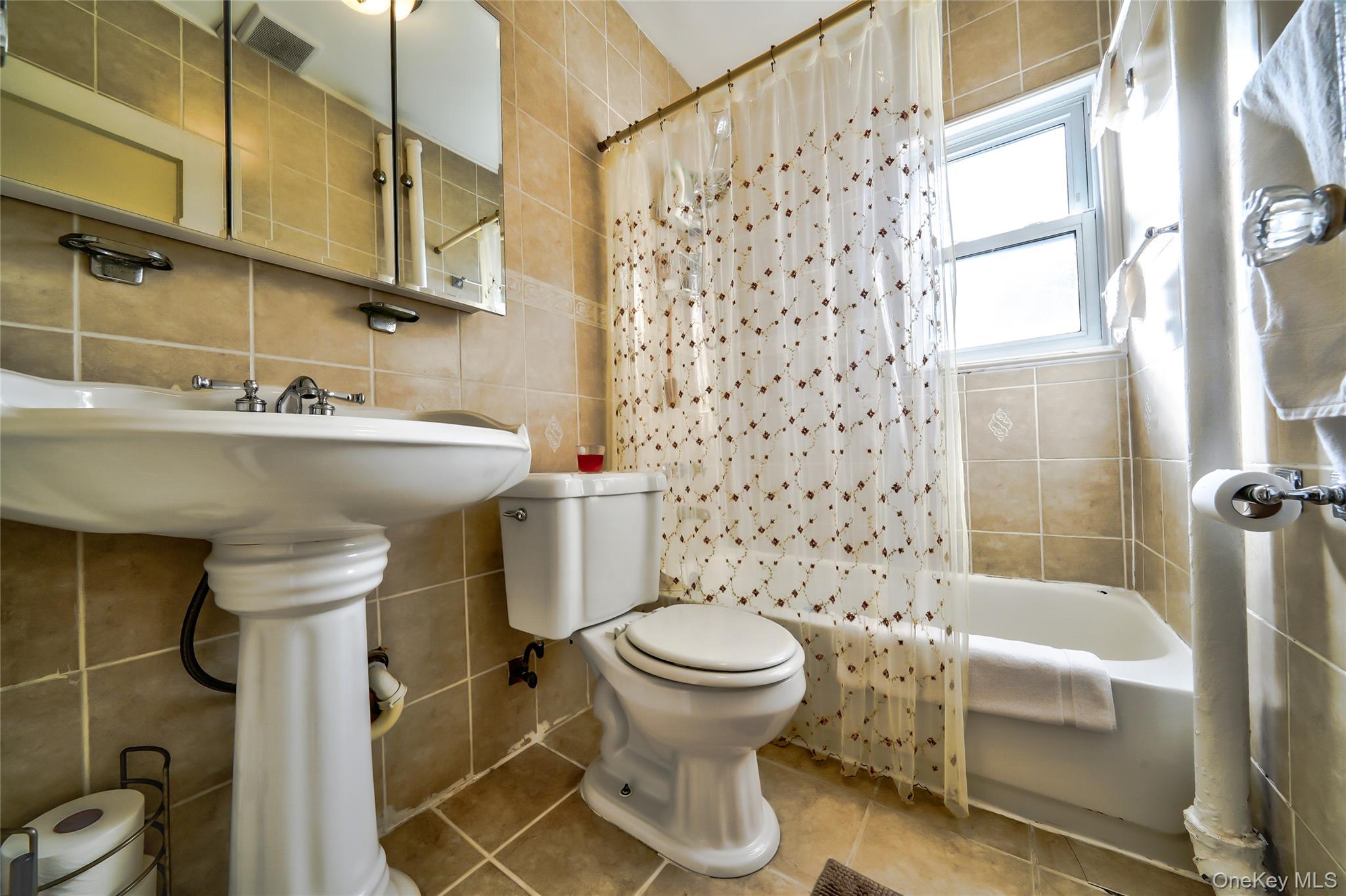 #18 photo, 42 Wildwood Avenue, Mount Vernon , NY 10550