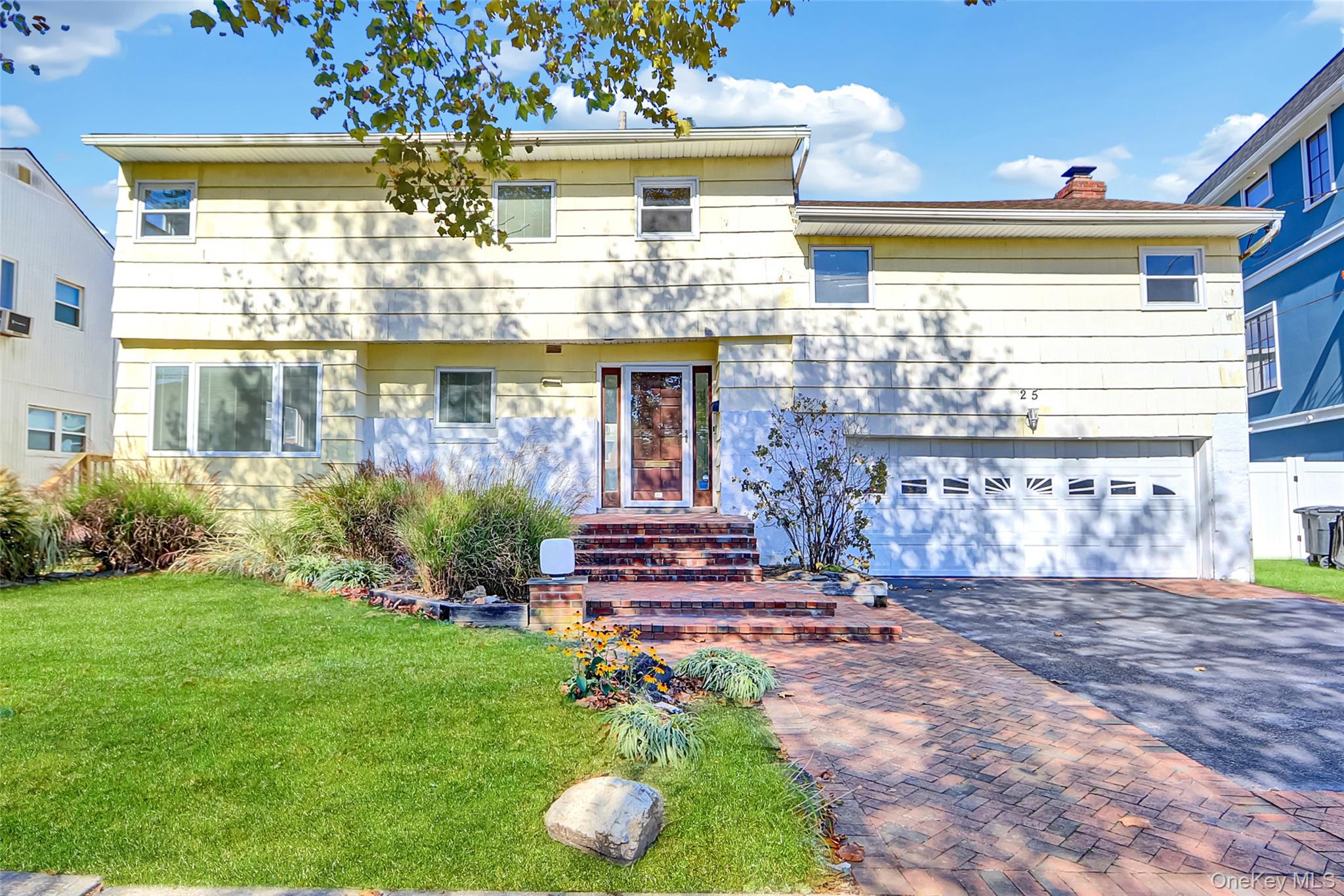 #1 photo, 25 Park Circle, Cedarhurst , NY 11516