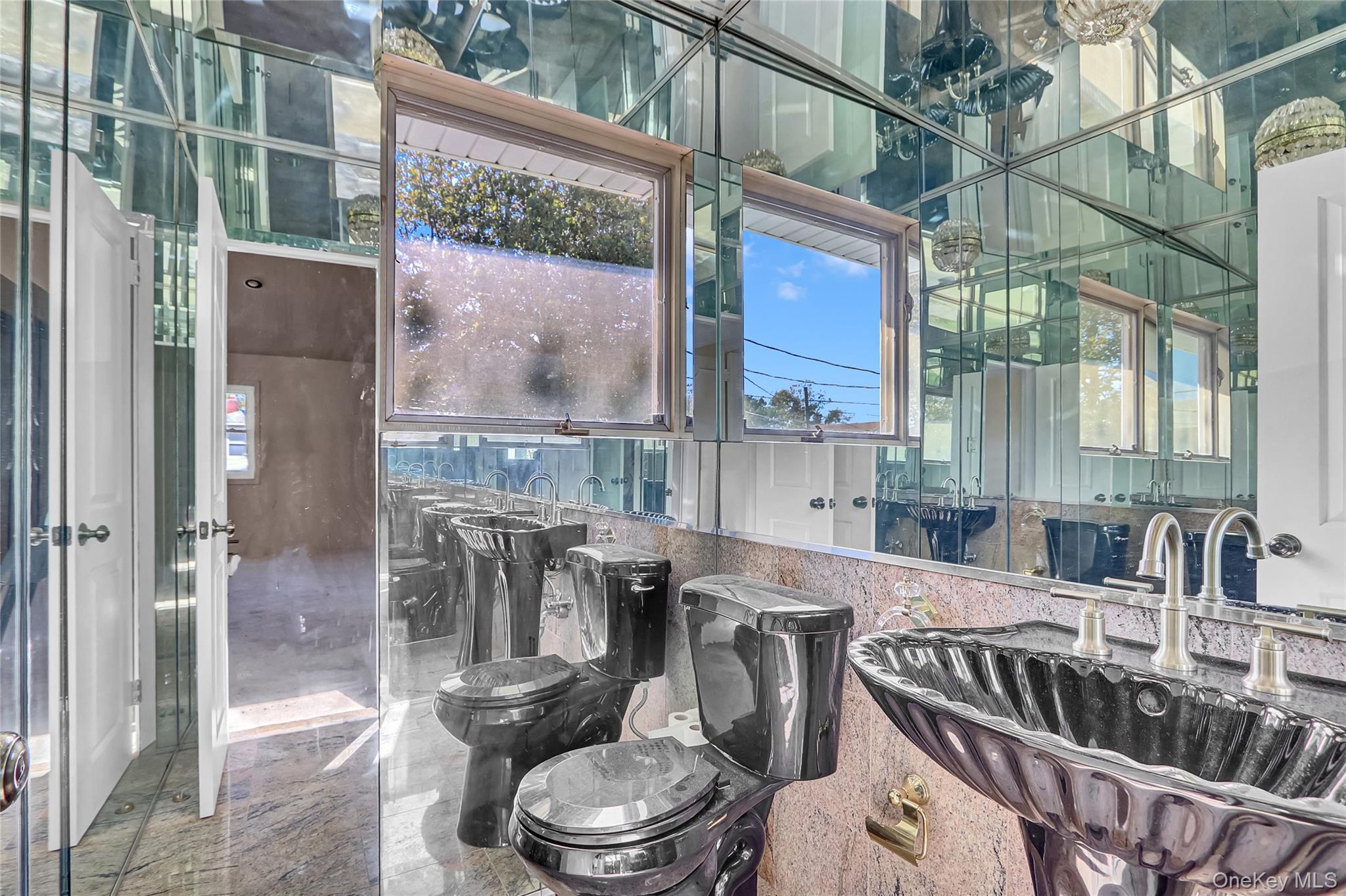 #12 photo, 25 Park Circle, Cedarhurst , NY 11516