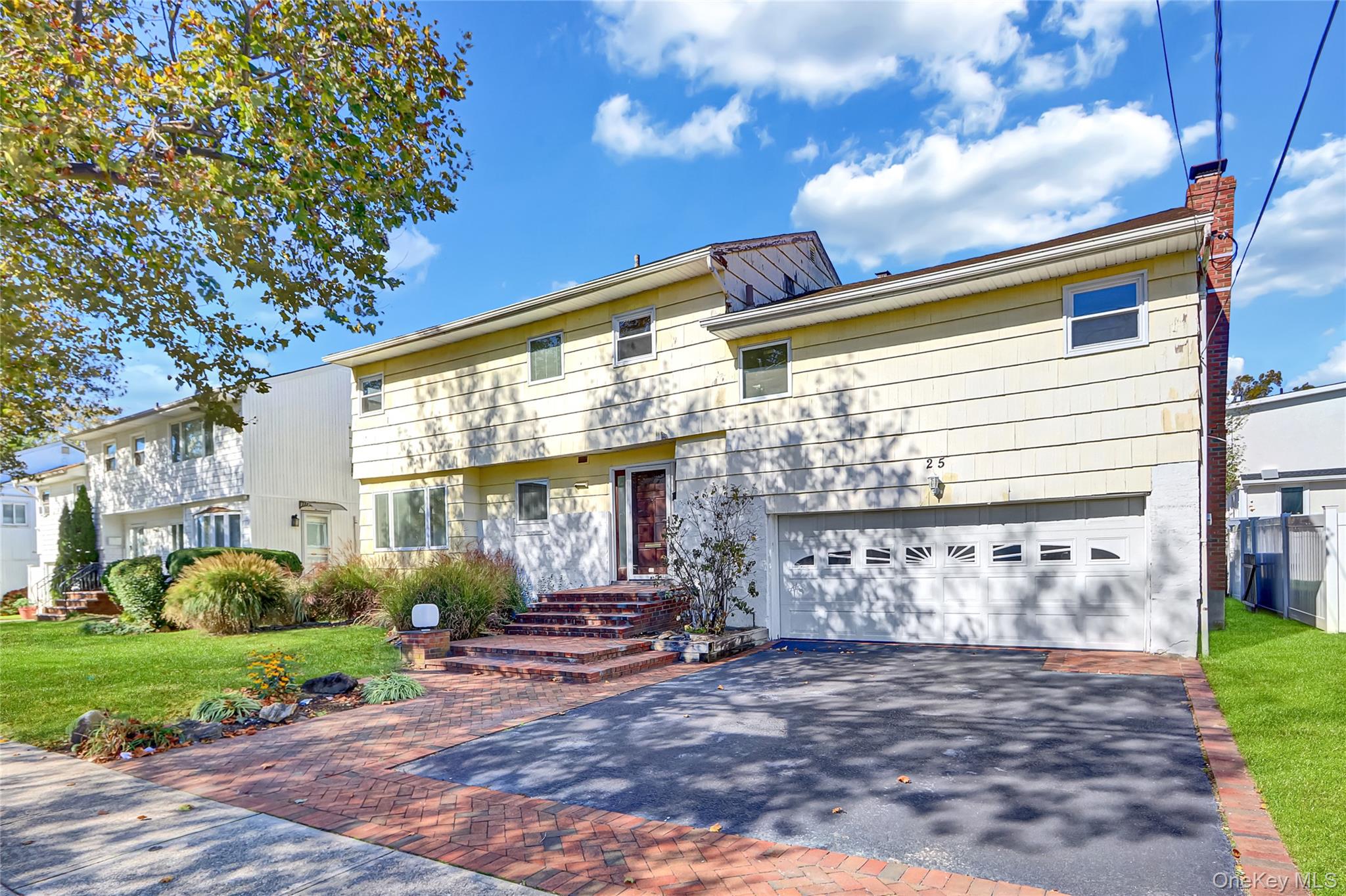 #2 photo, 25 Park Circle, Cedarhurst , NY 11516