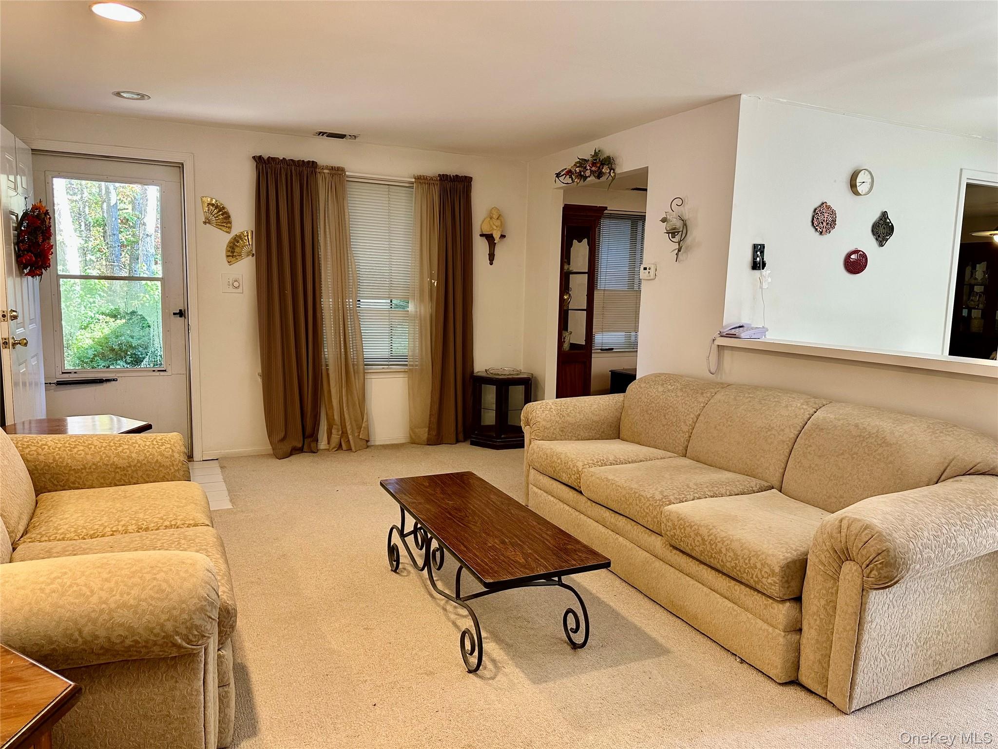 #6 photo, 247 Birchwood Road, サフォーク郡 Medford , NY 11763