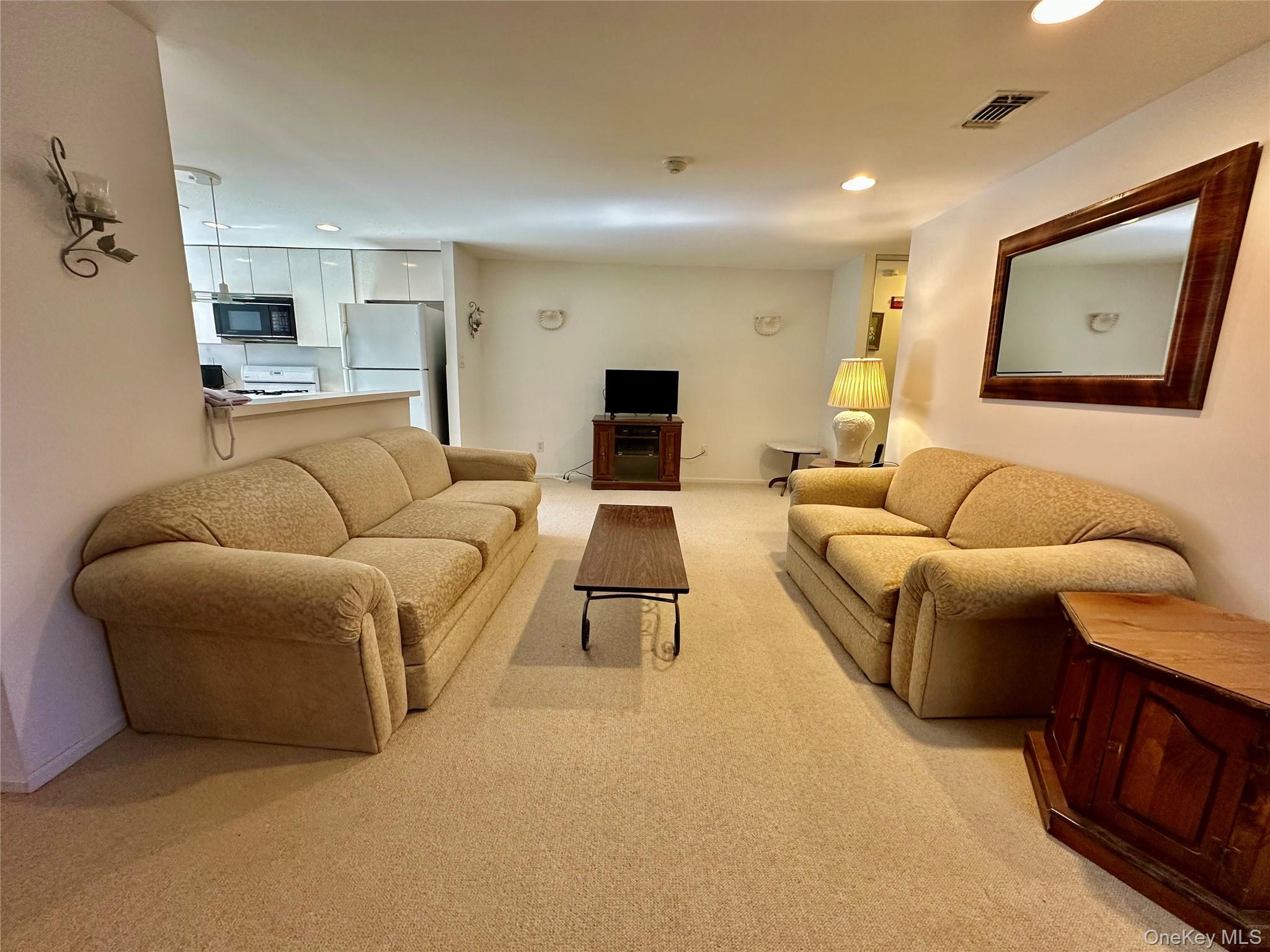 #7 photo, 247 Birchwood Road, サフォーク郡 Medford , NY 11763