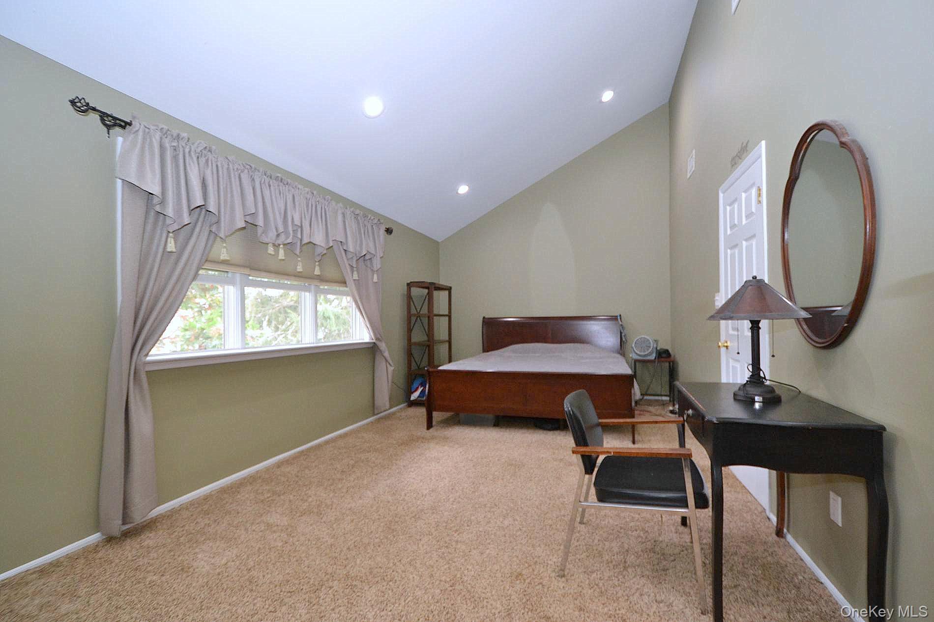 #14 photo, 91 Broadlawn Drive, サフォーク郡 Central Islip , NY 11722