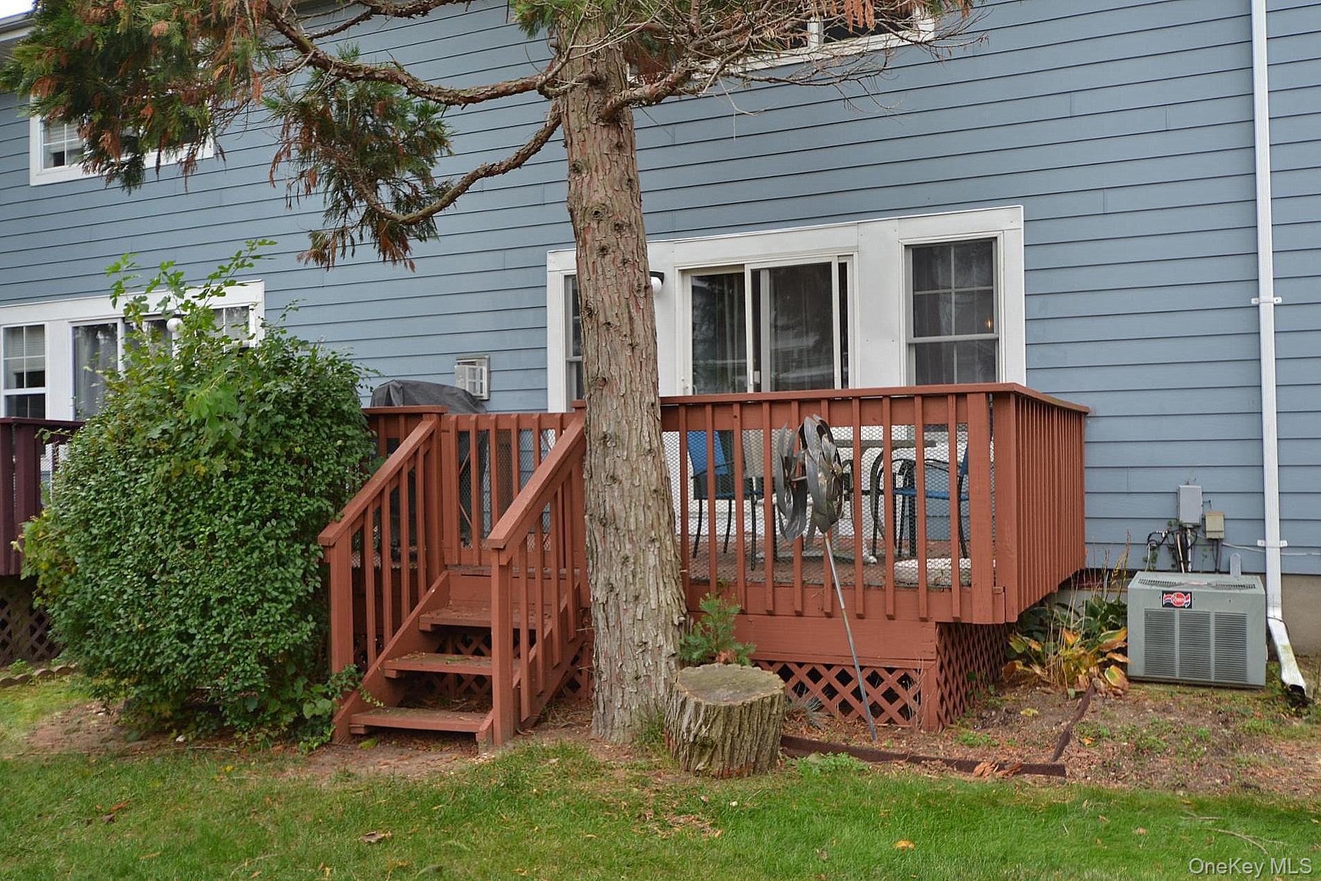 #20 photo, 91 Broadlawn Drive, サフォーク郡 Central Islip , NY 11722