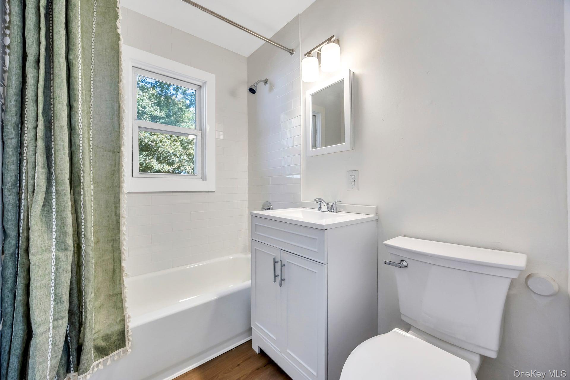 #20 photo, 141 Davidson Street, サフォーク郡 Wyandanch , NY 11798