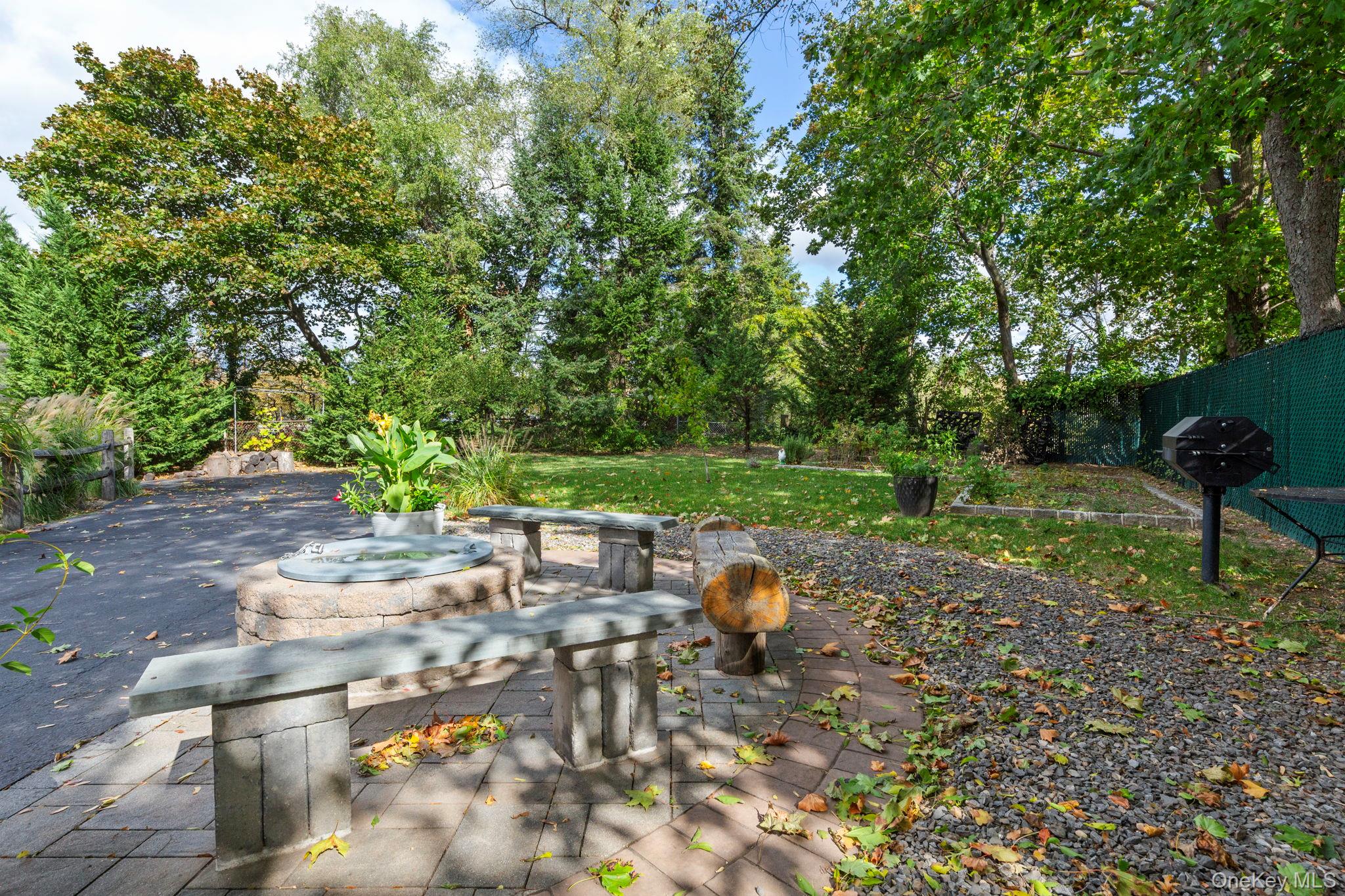 #14 photo, 1233 Melville Road, サフォーク郡 Farmingdale , NY 11735