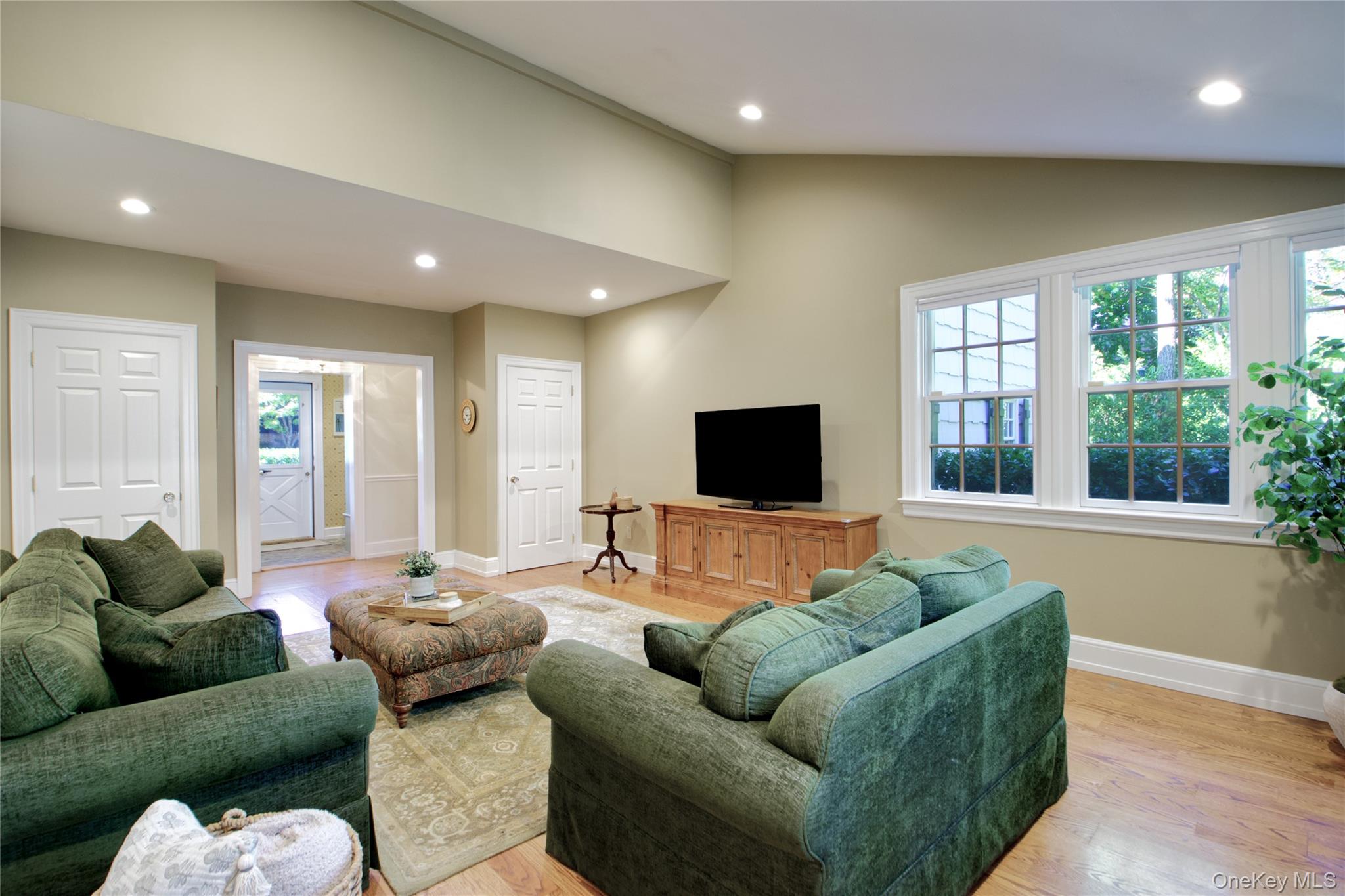 #10 photo, 417 Ryder Road, ナッソー郡 Manhasset , NY 11030