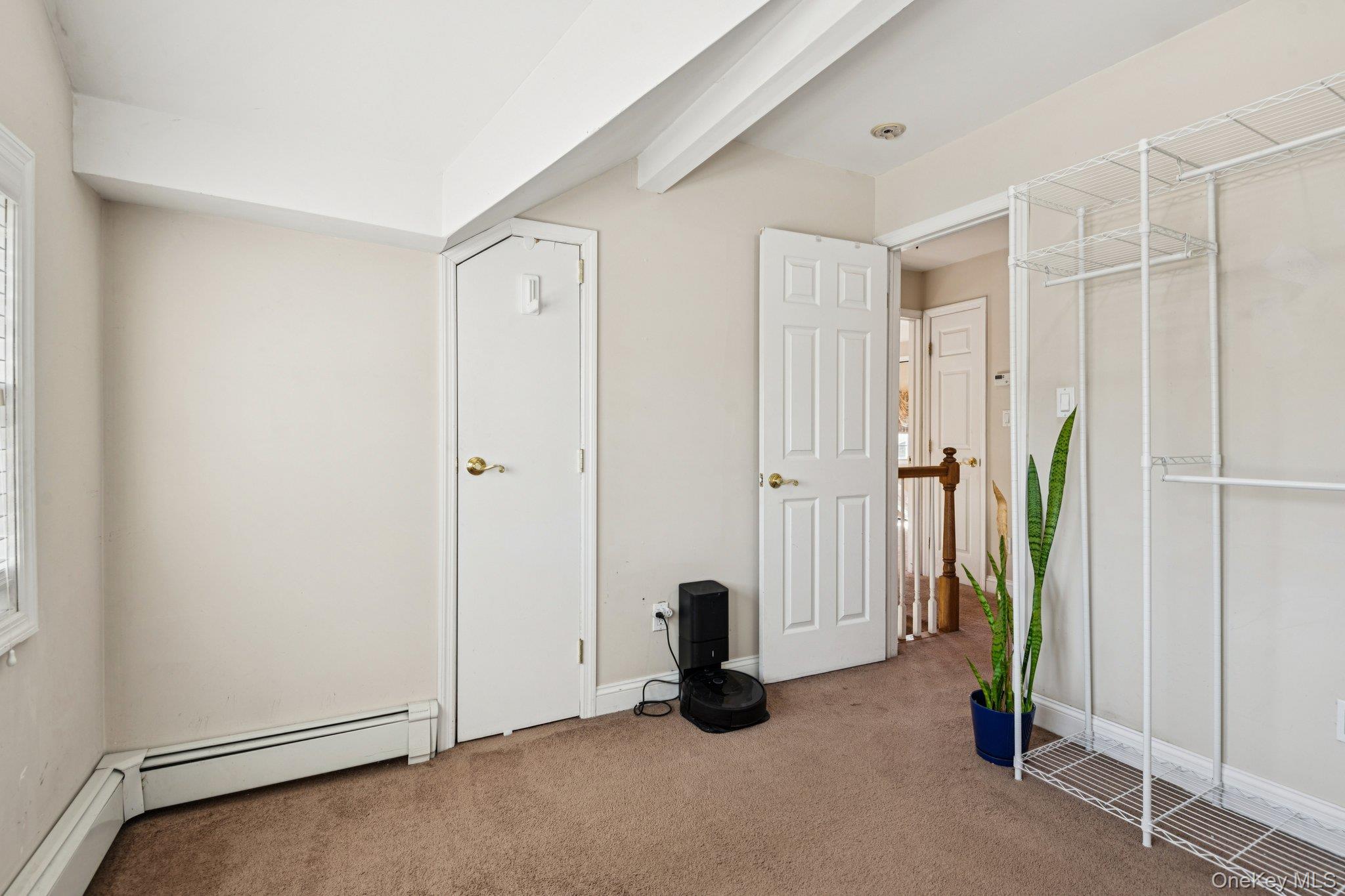 #13 photo, 40 Elm Street, ナッソー郡 Hicksville , NY 11801