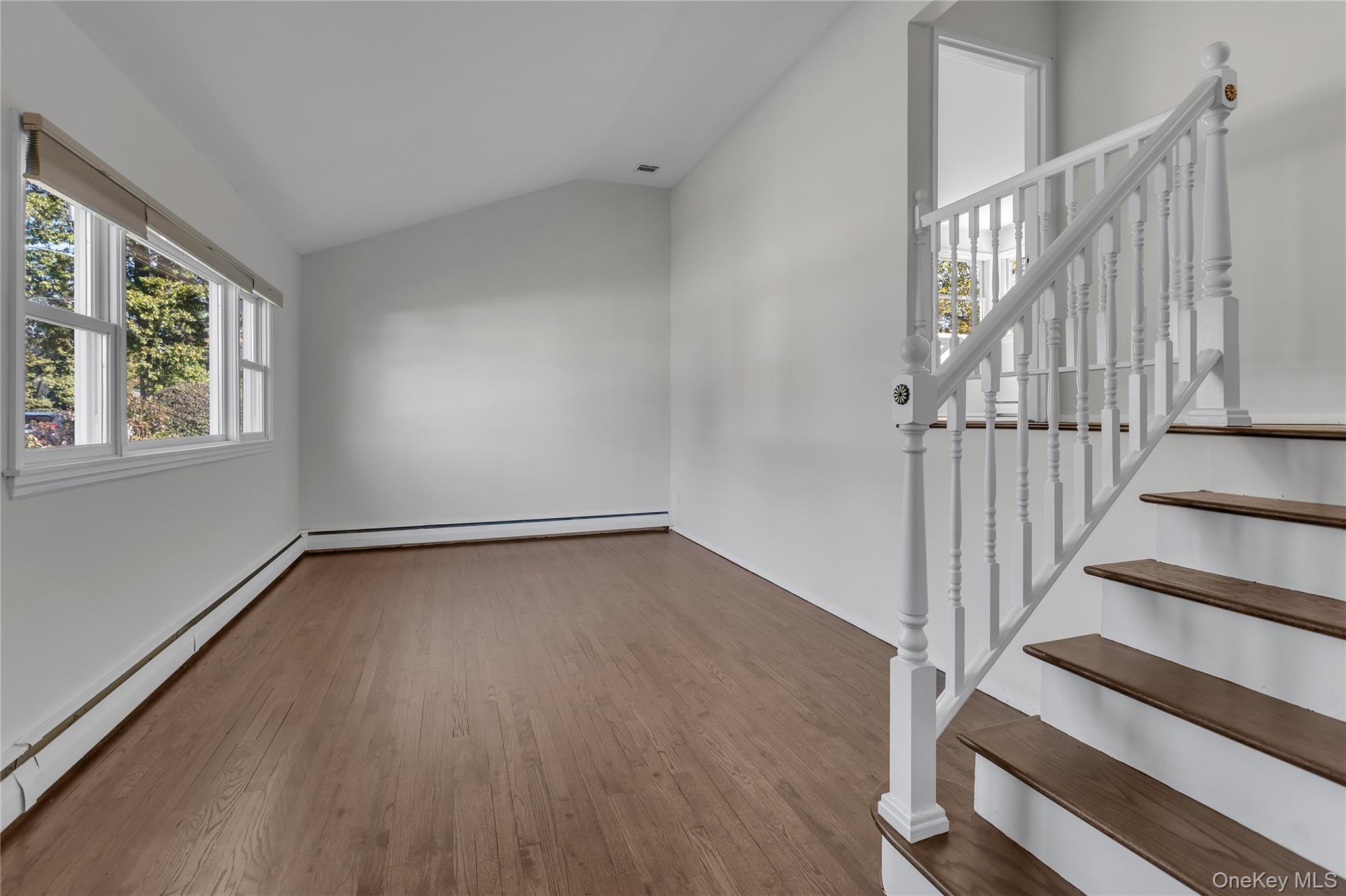 #4 photo, 16 Cortelyou Street, Huntington Station , NY 11746