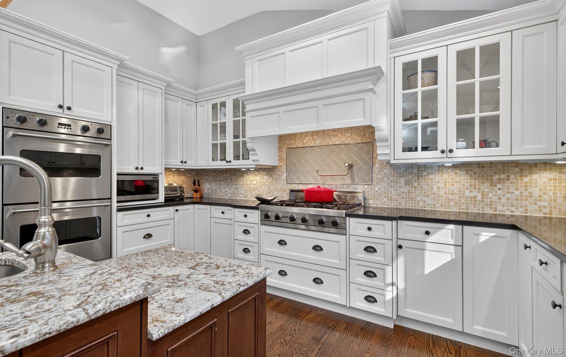 #10 photo, 78 Bagatelle Road, サフォーク郡 Melville , NY 11747